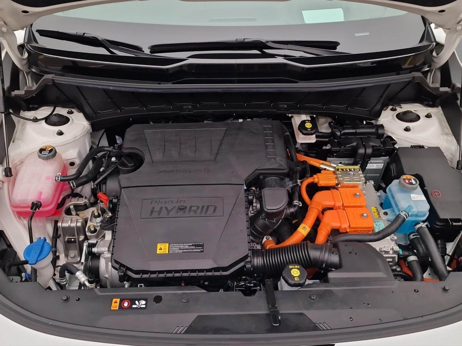 KIA Niro 1.6 GDi Plug-in Hybrid Power Edition-image-15