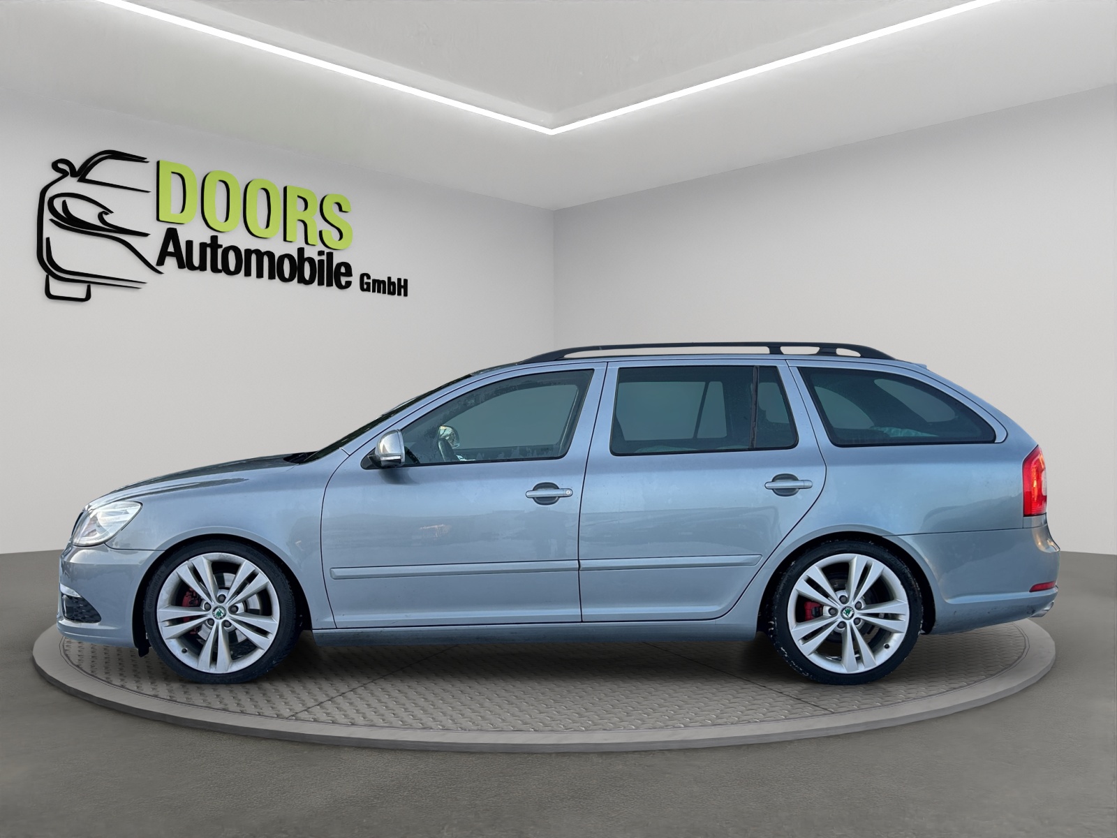 SKODA Octavia Combi 2.0 TDI RS DSG-image-6