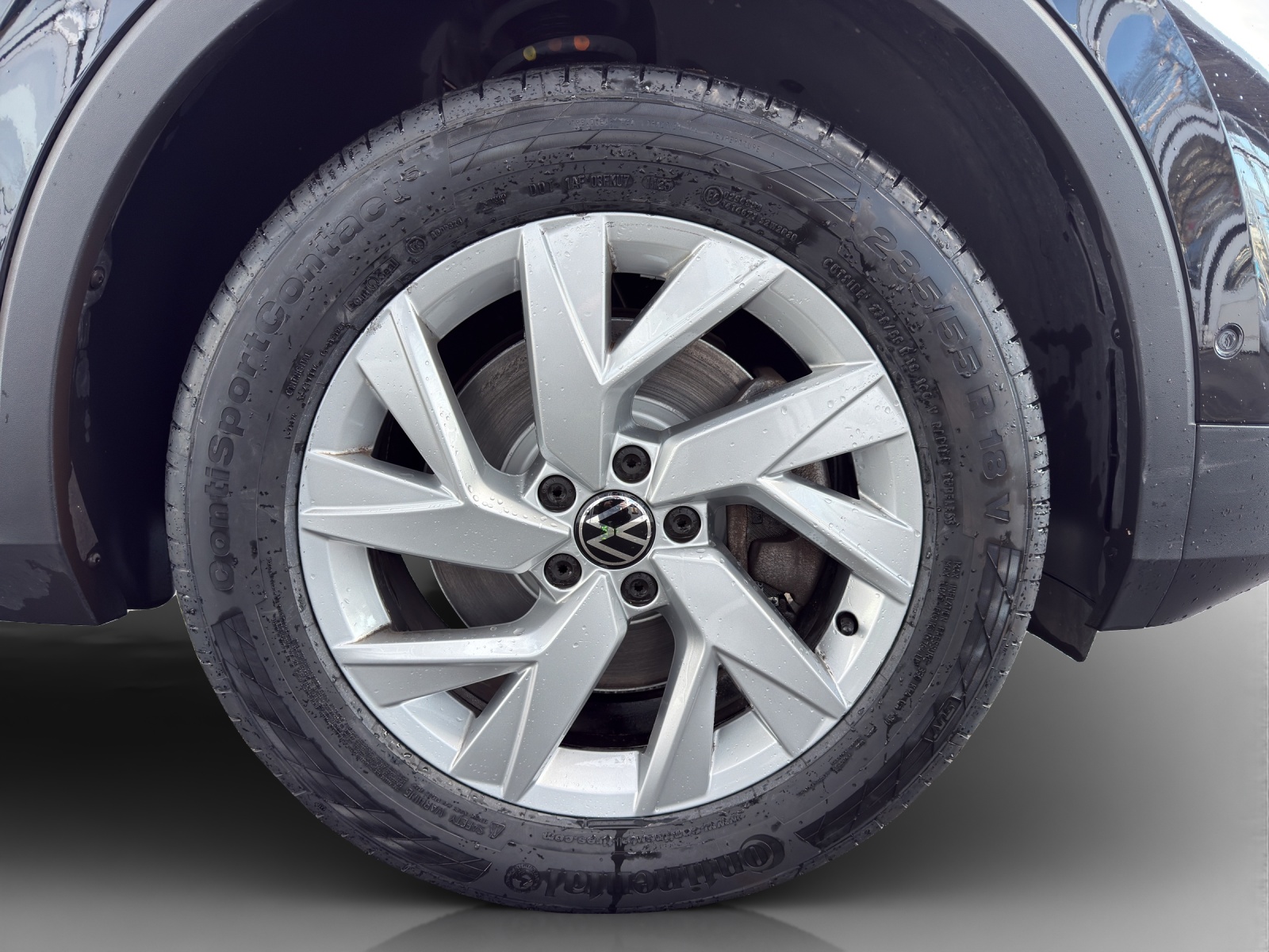 VW Tiguan 2.0 TDI SCR Elegance 4Motion DSG-image-13