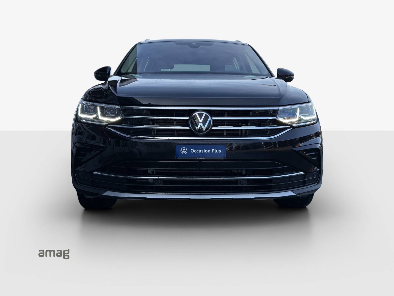 VW Tiguan 2.0 TDI SCR Elegance 4Motion DSG-image-6