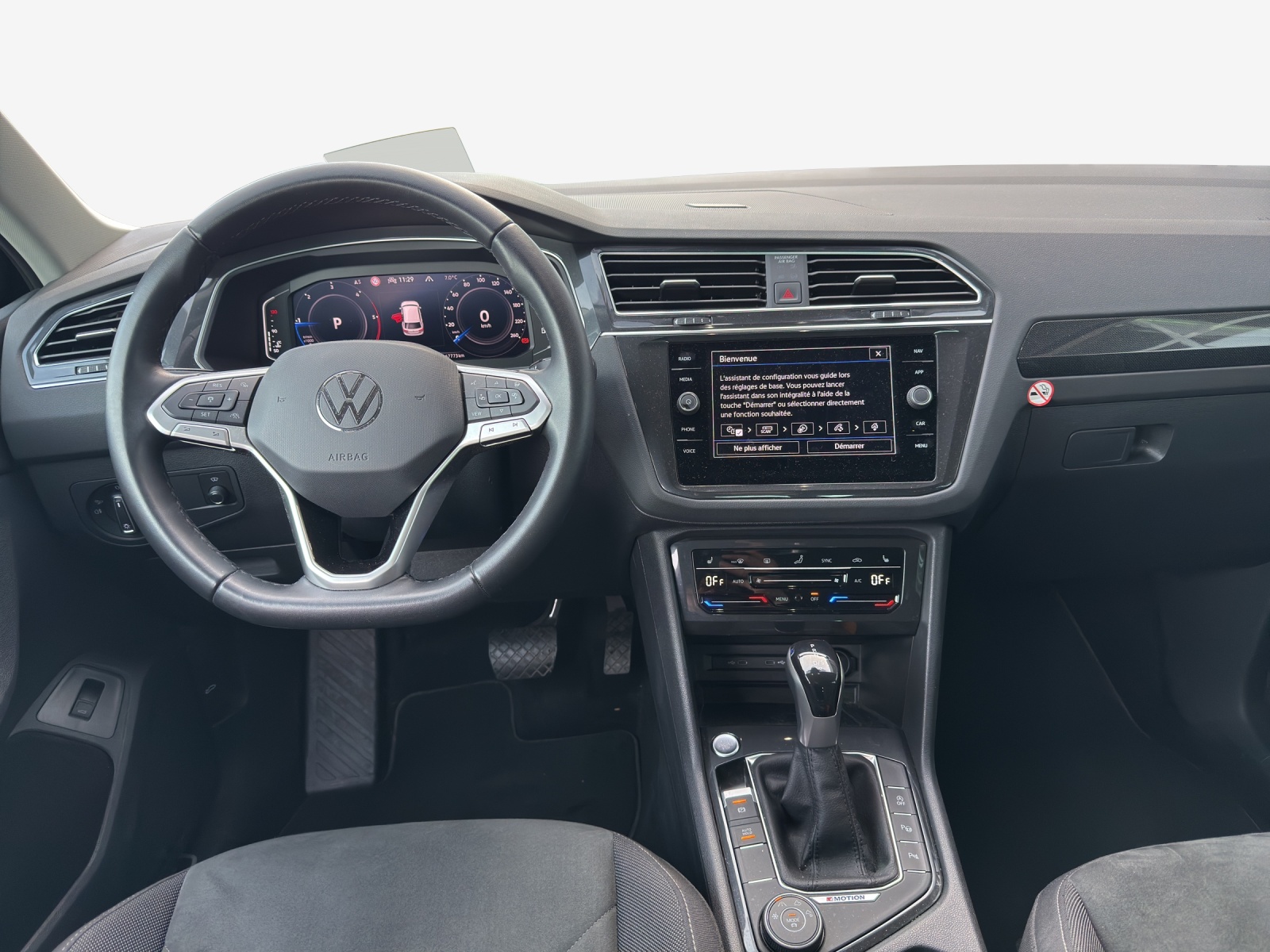 VW Tiguan 2.0 TDI SCR Elegance 4Motion DSG-image-8
