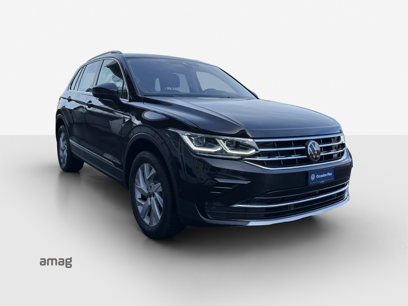 VW Tiguan 2.0 TDI SCR Elegance 4Motion DSG-image-5