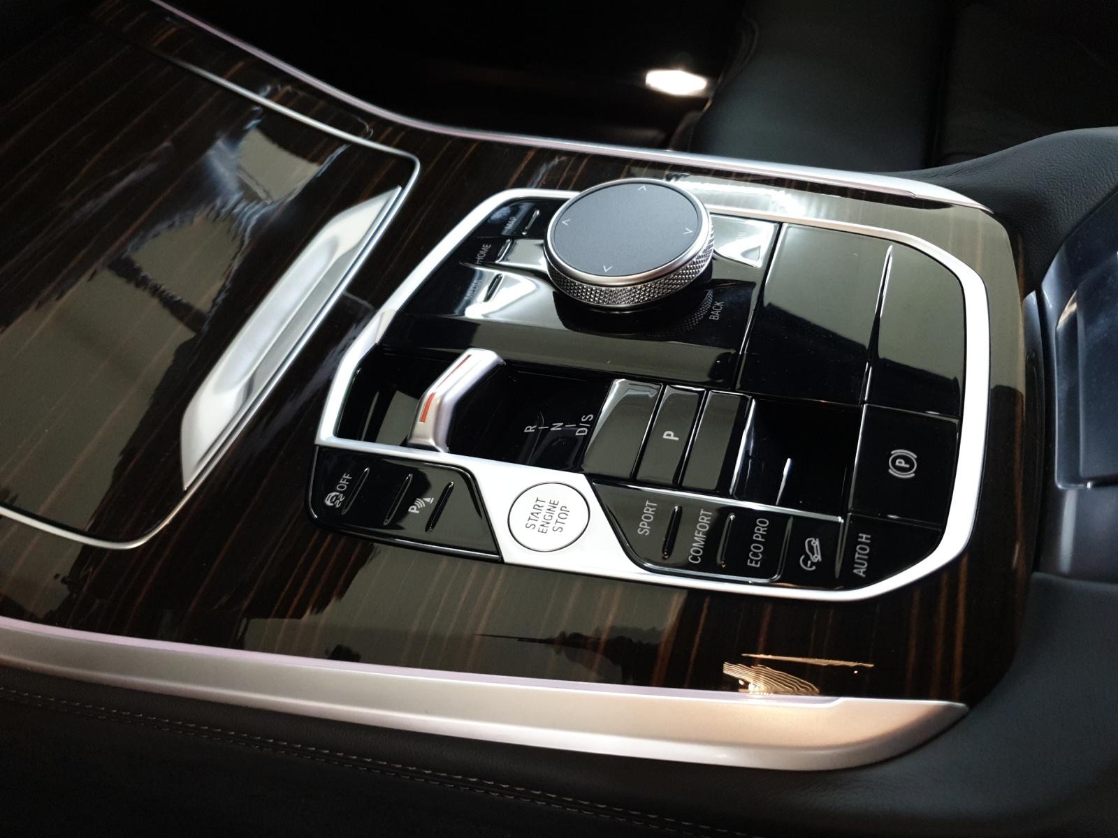 BMW X5 30d xDrive-image-17