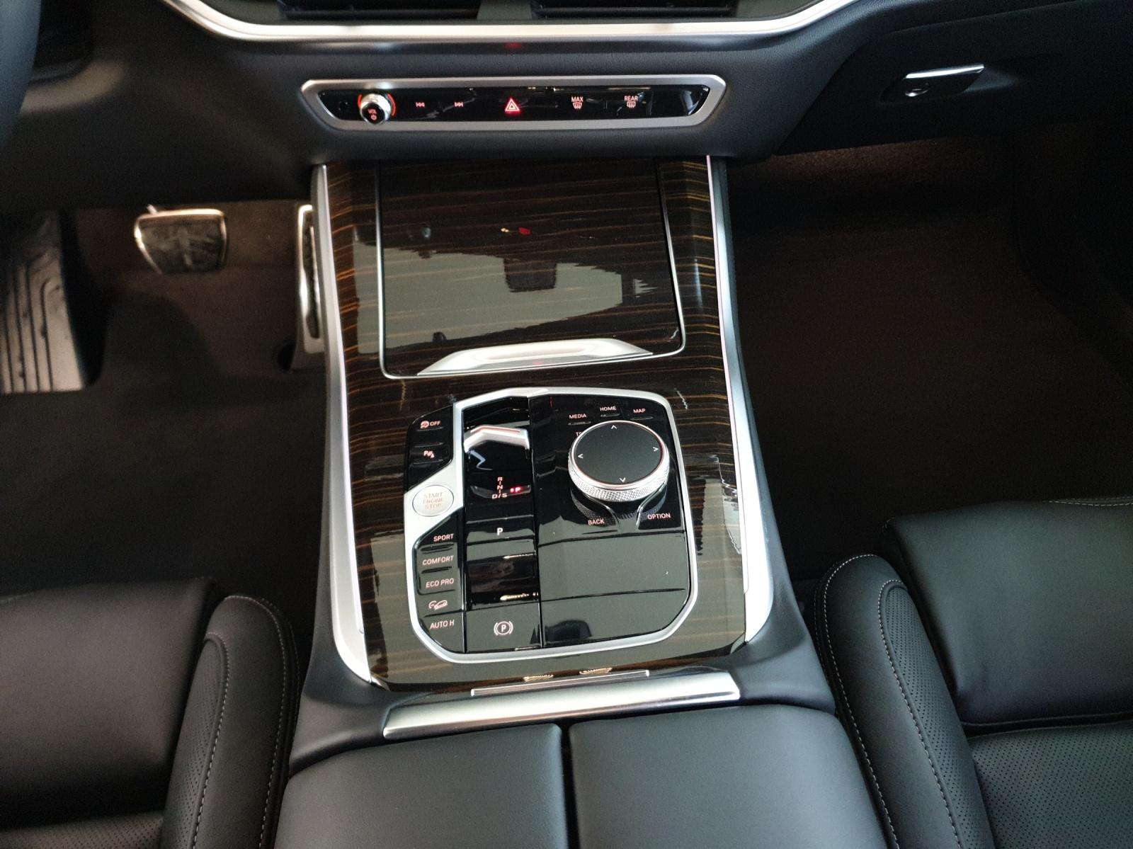 BMW X5 30d xDrive-image-14