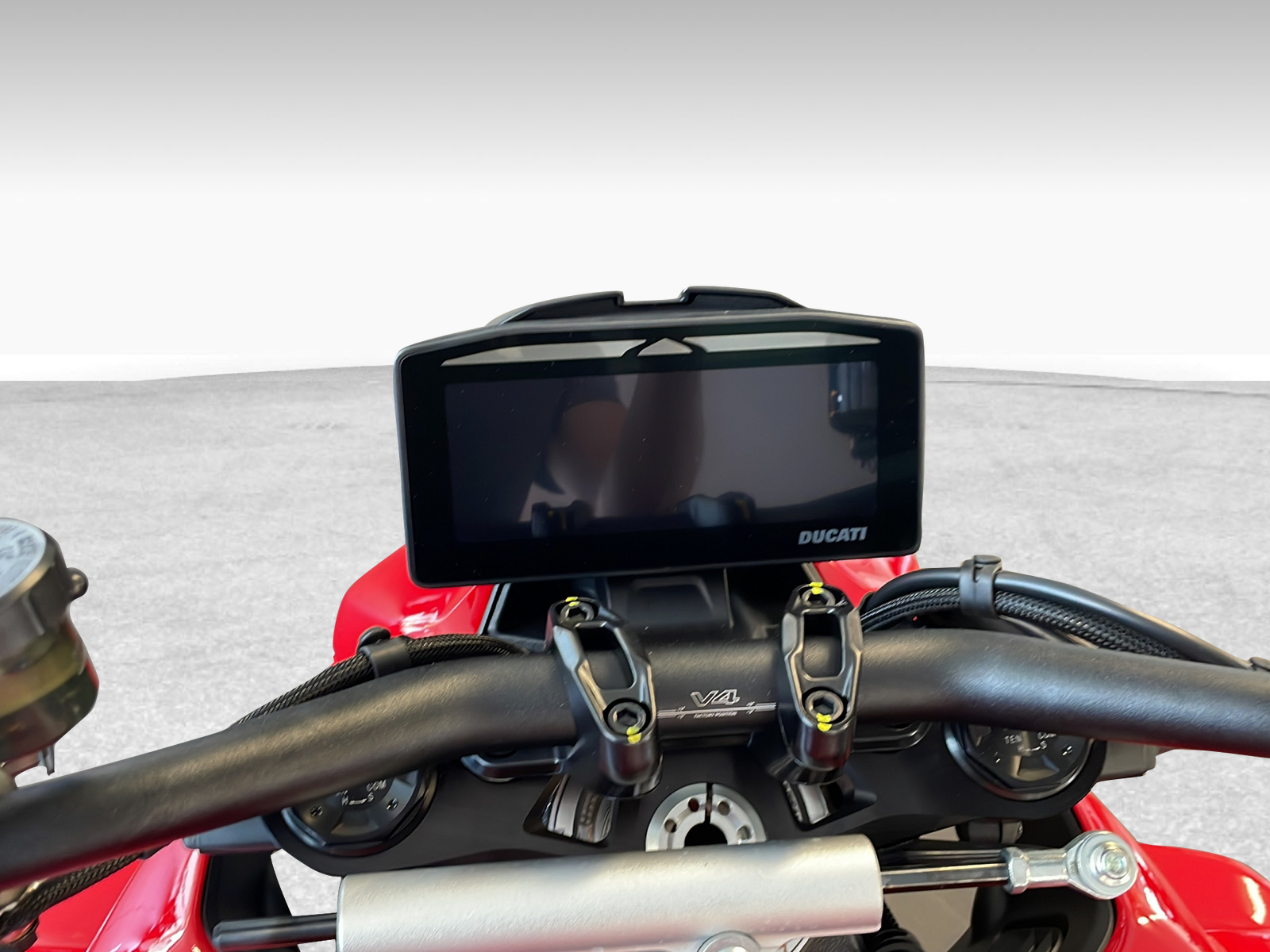 DUCATI 1100 Streetfighter V4 ABS-image-4