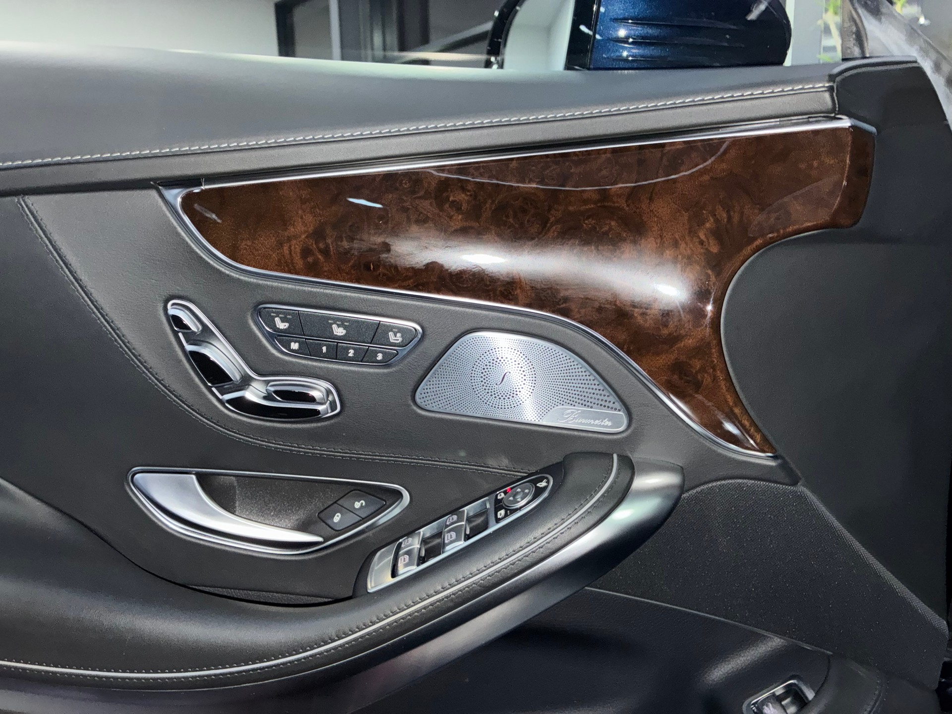 MERCEDES-BENZ S 500 Coupé 4Matic 7G-Tronic-image-13