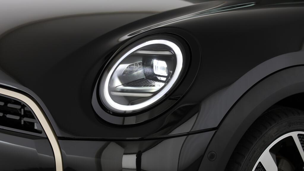 MINI Cooper 5 door C-image-15