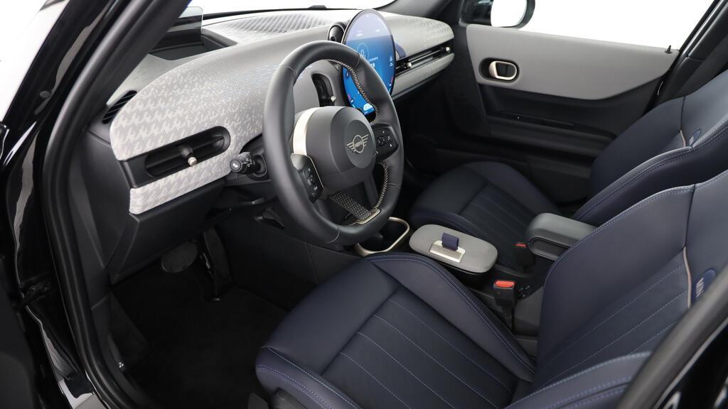 MINI Cooper 5 door C-image-16