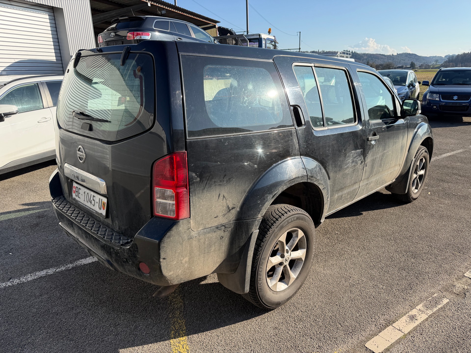 NISSAN Pathfinder 2.5 dCi SE-image-1