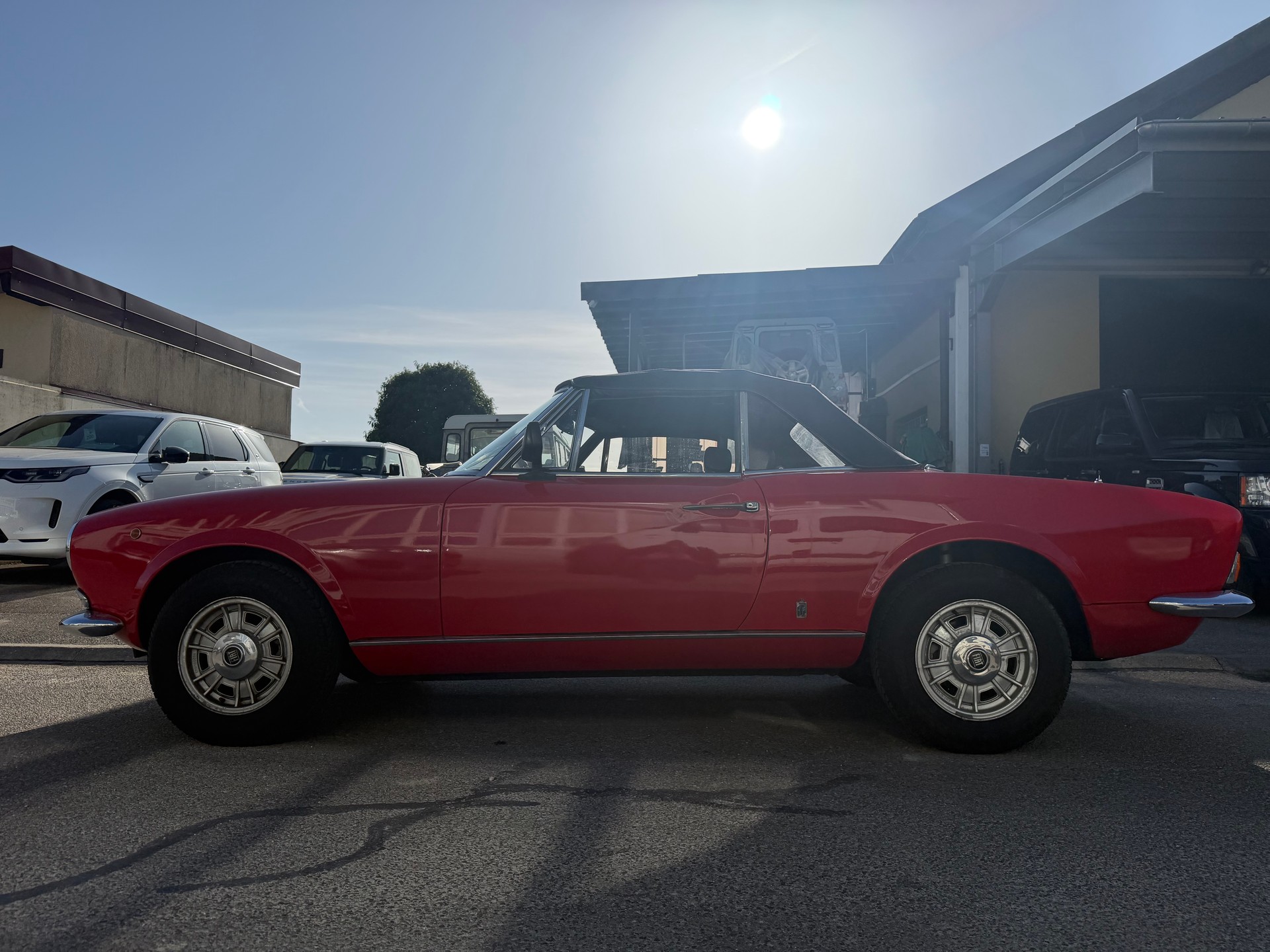 FIAT 124 Spider-image-3