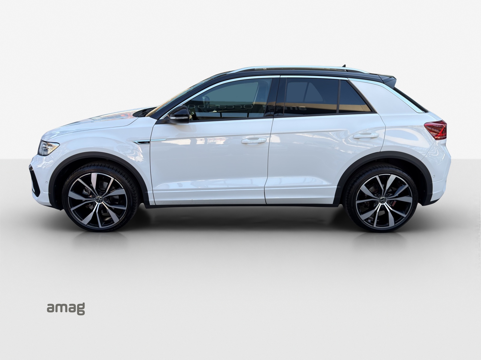 VW T-Roc 2.0 TSI R-Line DSG 4Motion-image-1