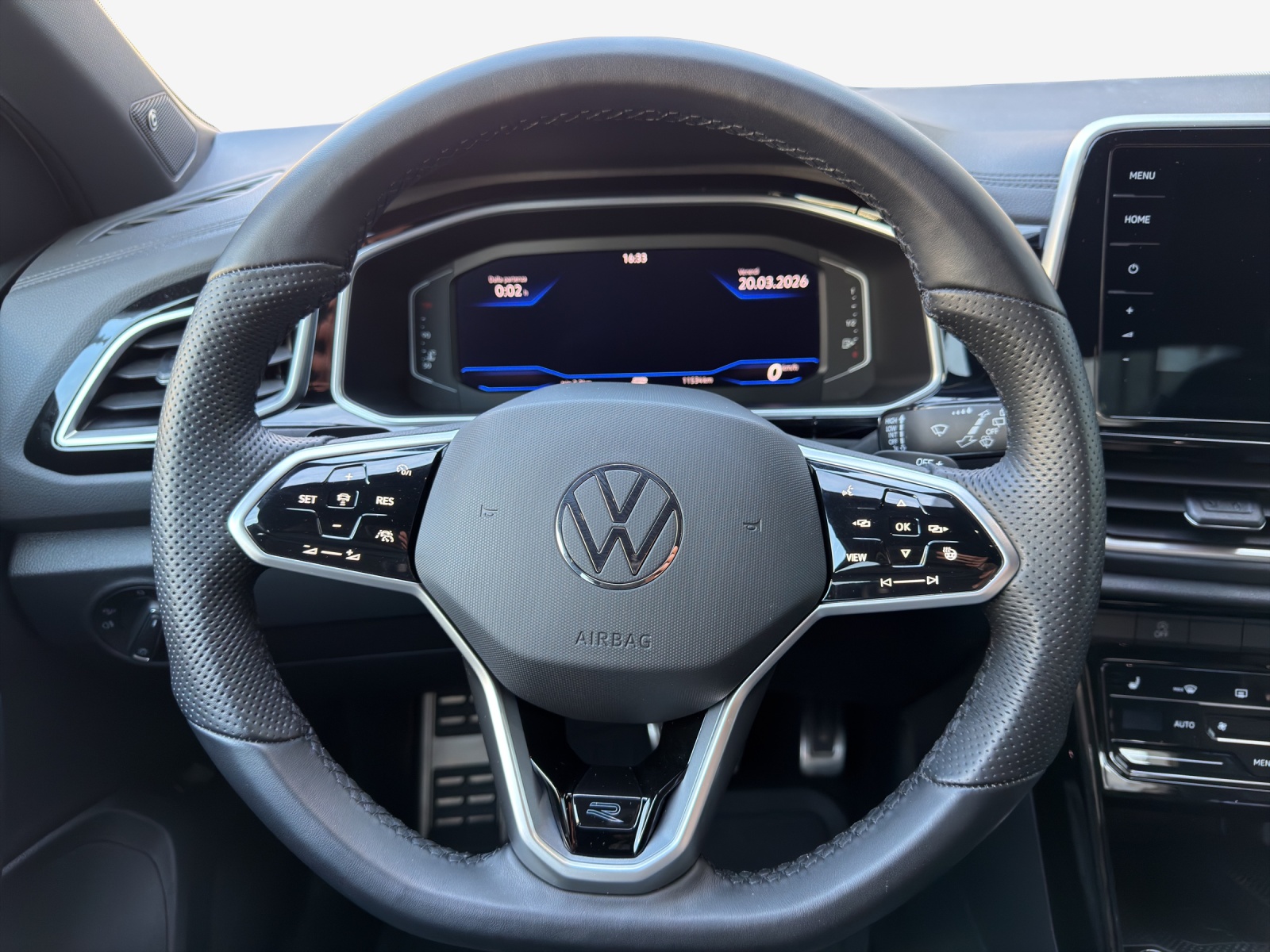VW T-Roc 2.0 TSI R-Line DSG 4Motion-image-9