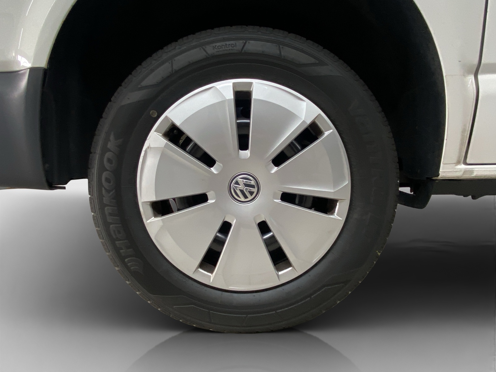 VW T6.1 2.0 TDI-image-15