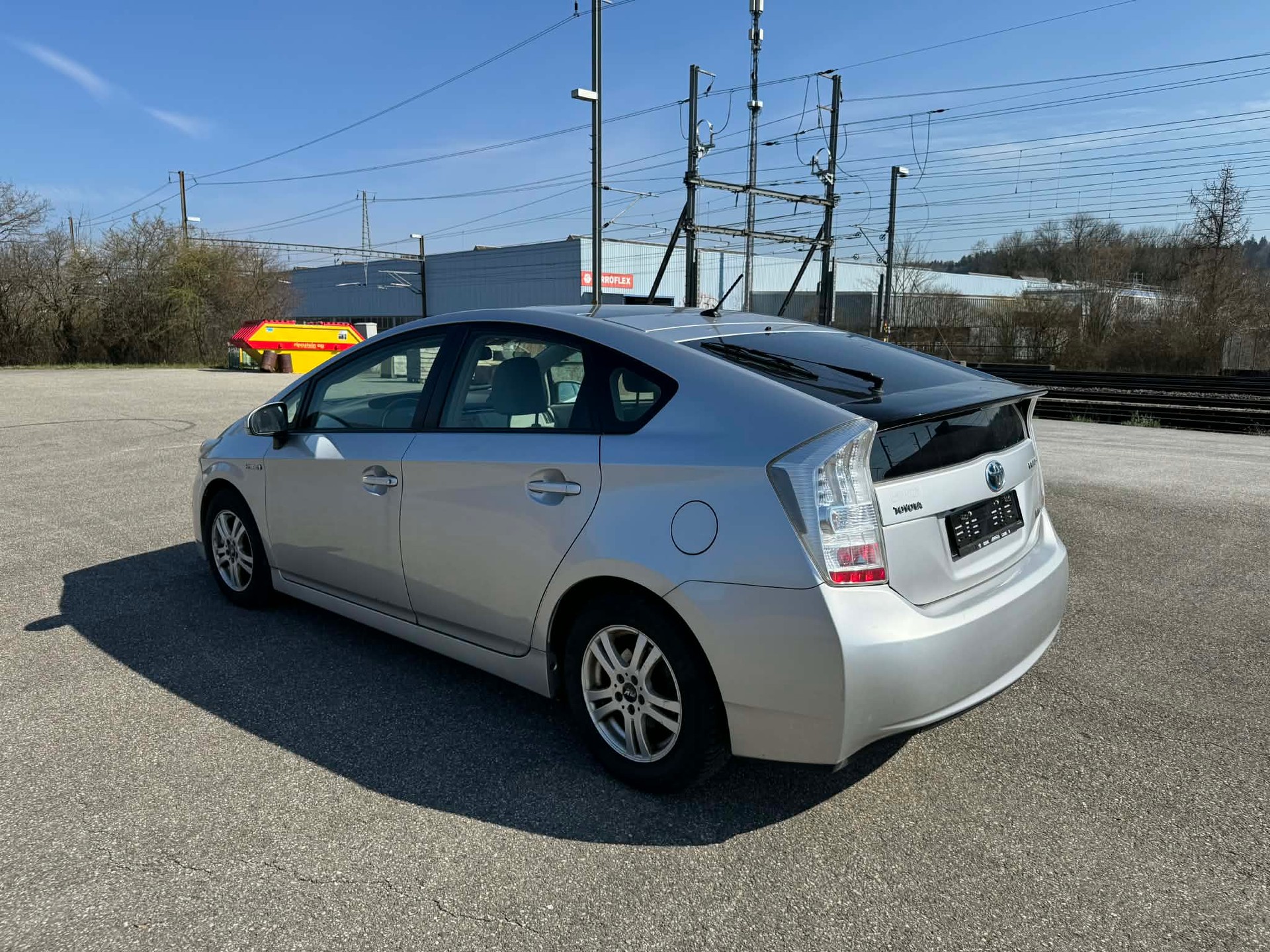 TOYOTA Prius 1.8 16V HSD Sol-image-7