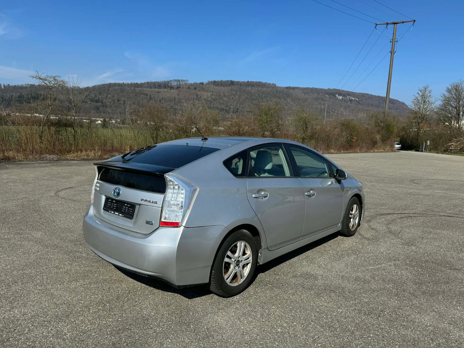 TOYOTA Prius 1.8 16V HSD Sol-image-8
