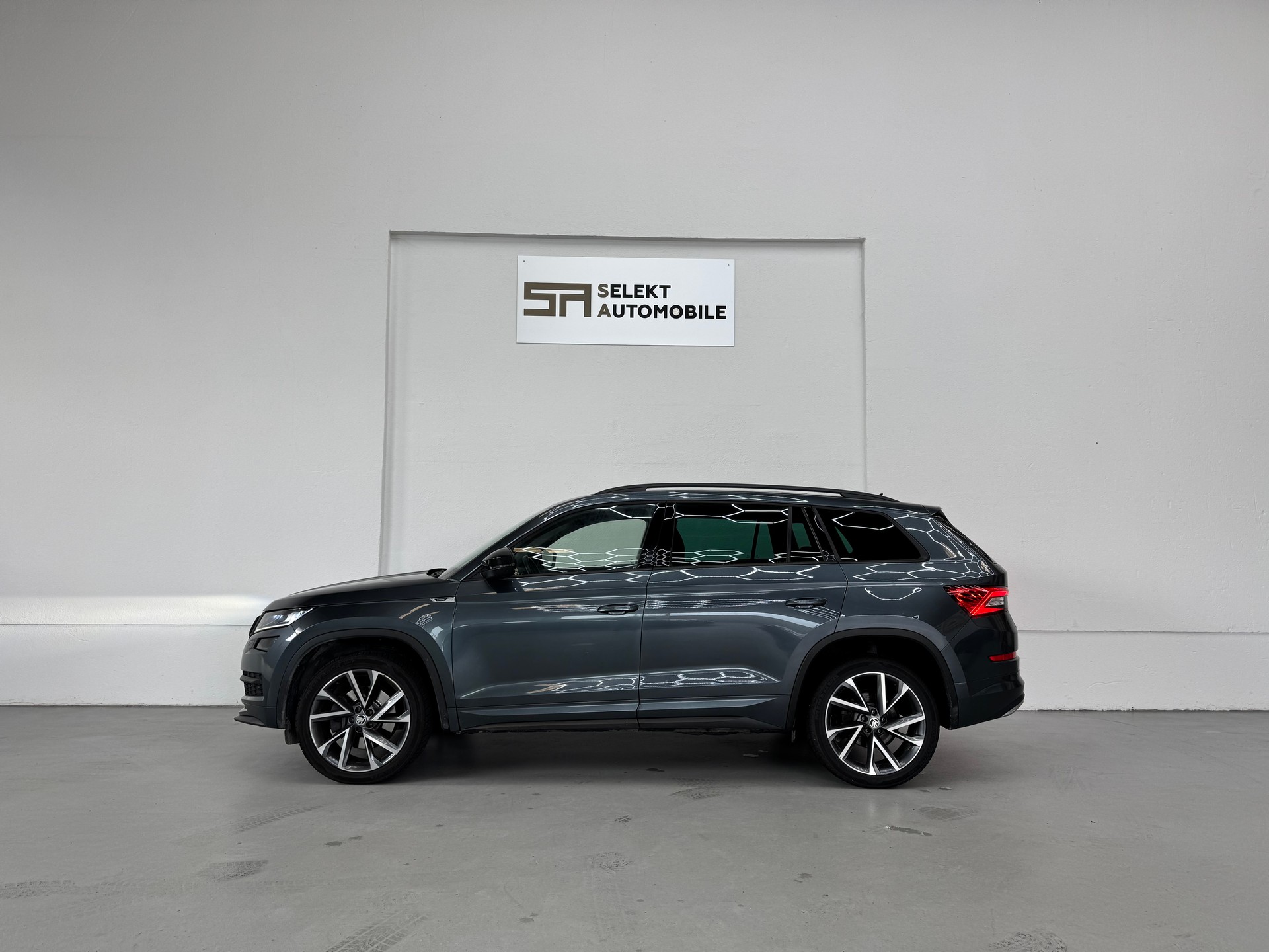 SKODA Kodiaq 2.0 TDI CR Sport Line 4x4 DSG-image-3