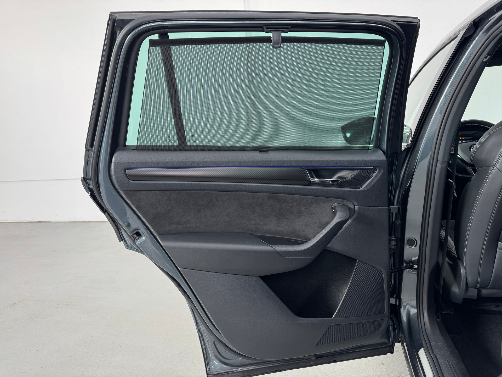 SKODA Kodiaq 2.0 TDI CR Sport Line 4x4 DSG-image-25