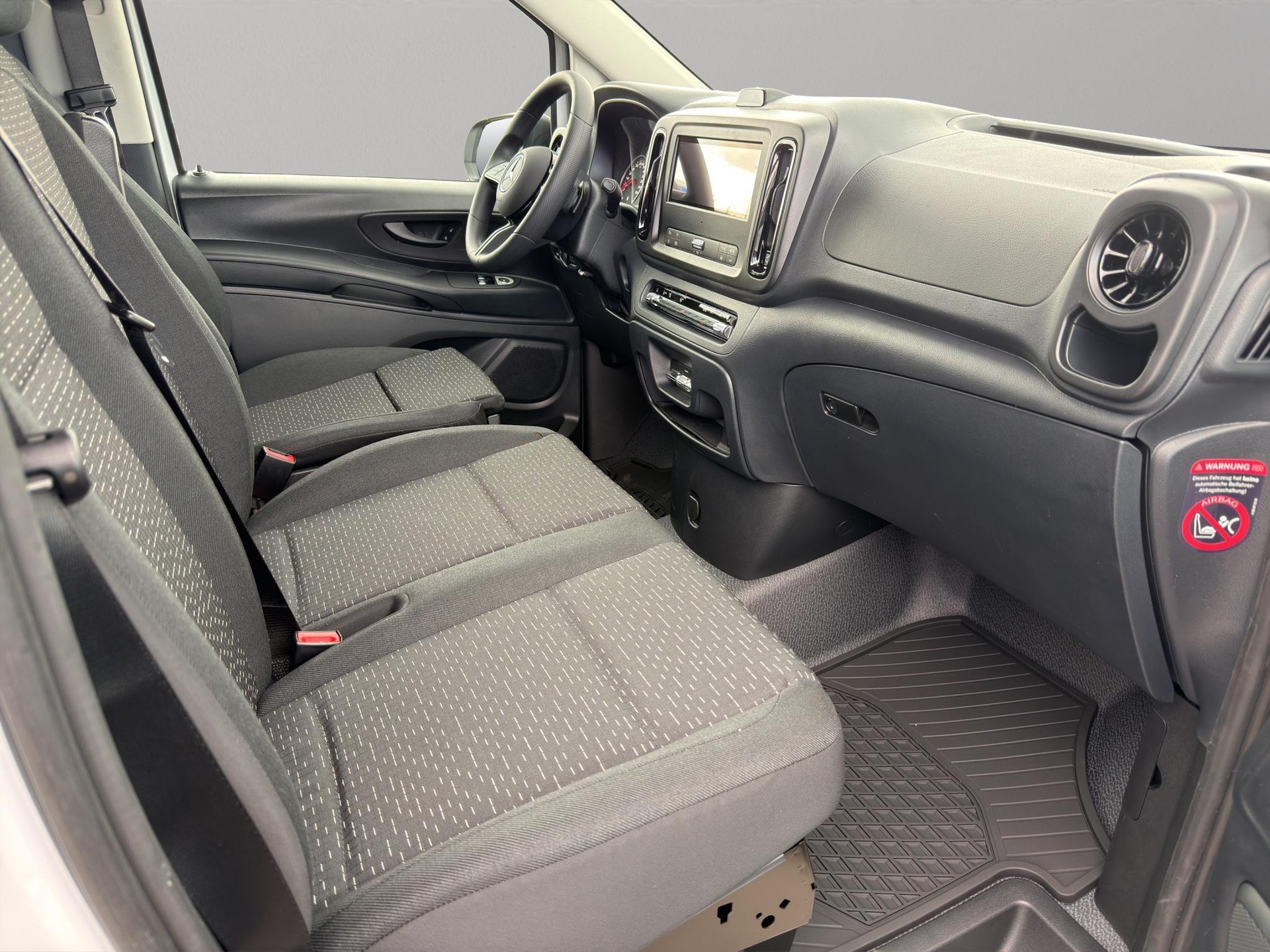 MERCEDES-BENZ 114 Kaw. L 2.0 CDI Pro Worker-image-11
