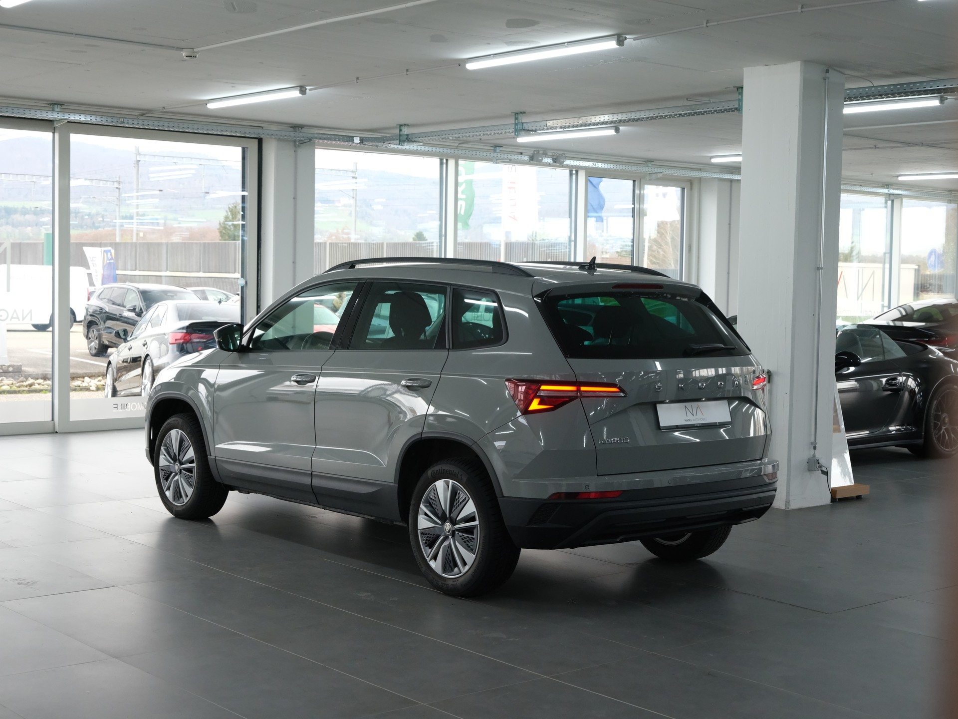 SKODA Karoq 1.5 TSI Ambition DSG-image-8