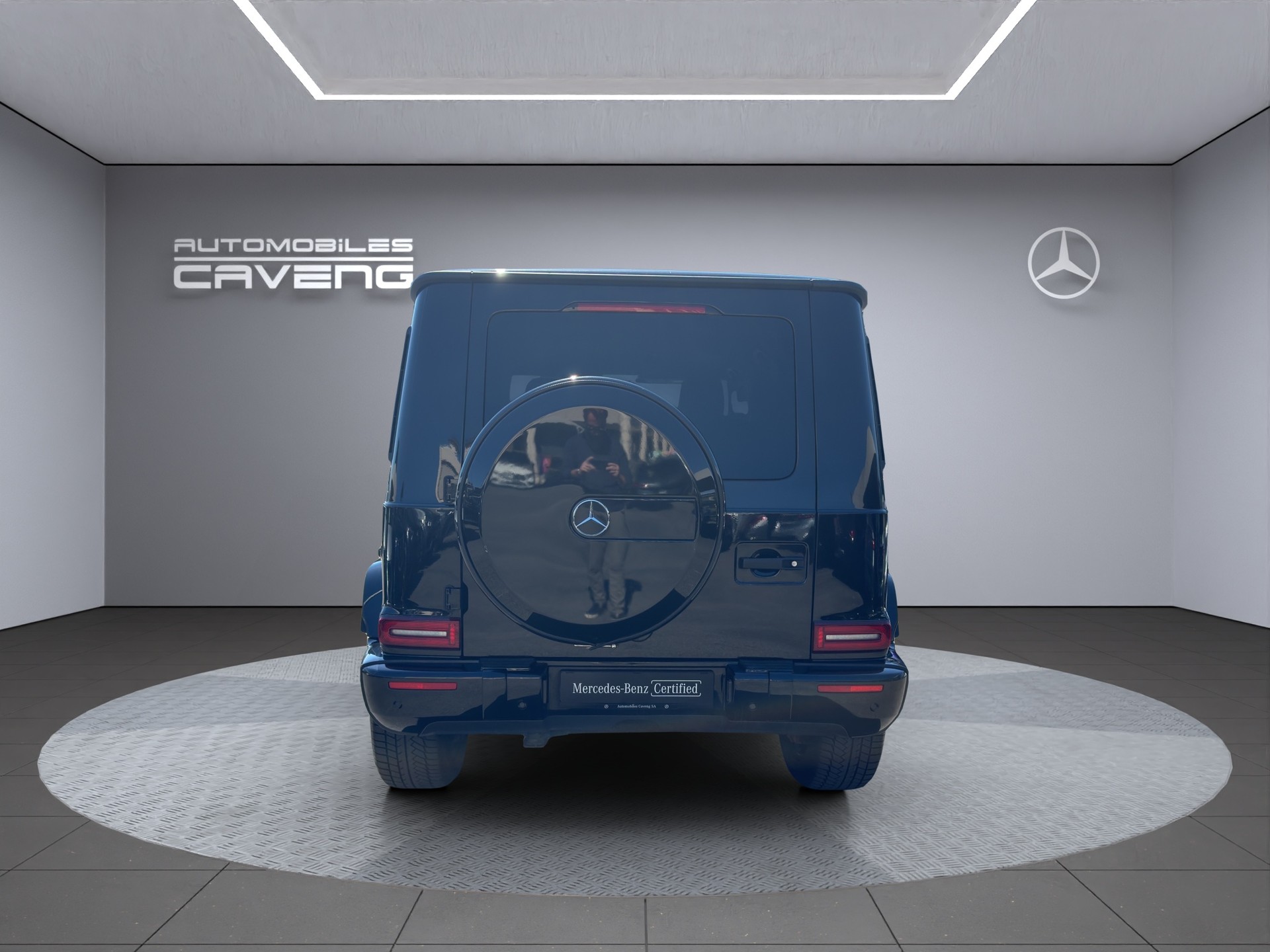 MERCEDES-BENZ G 500 AMG Line 9G-Tronic-showroom-element-3