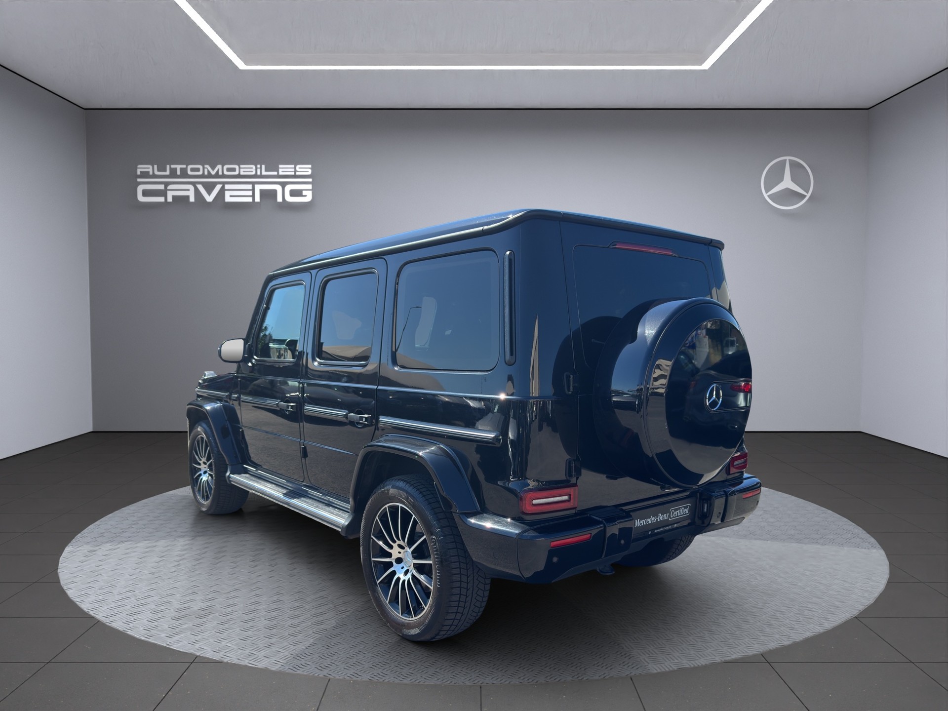 MERCEDES-BENZ G 500 AMG Line 9G-Tronic-showroom-element-2