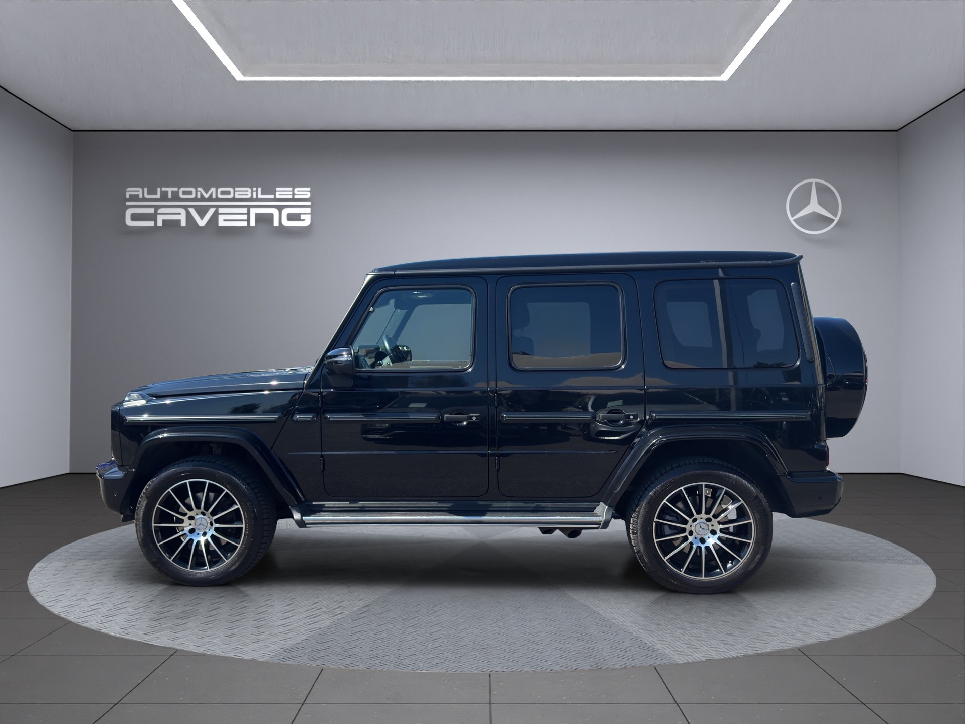 MERCEDES-BENZ G 500 AMG Line 9G-Tronic-showroom-element-1