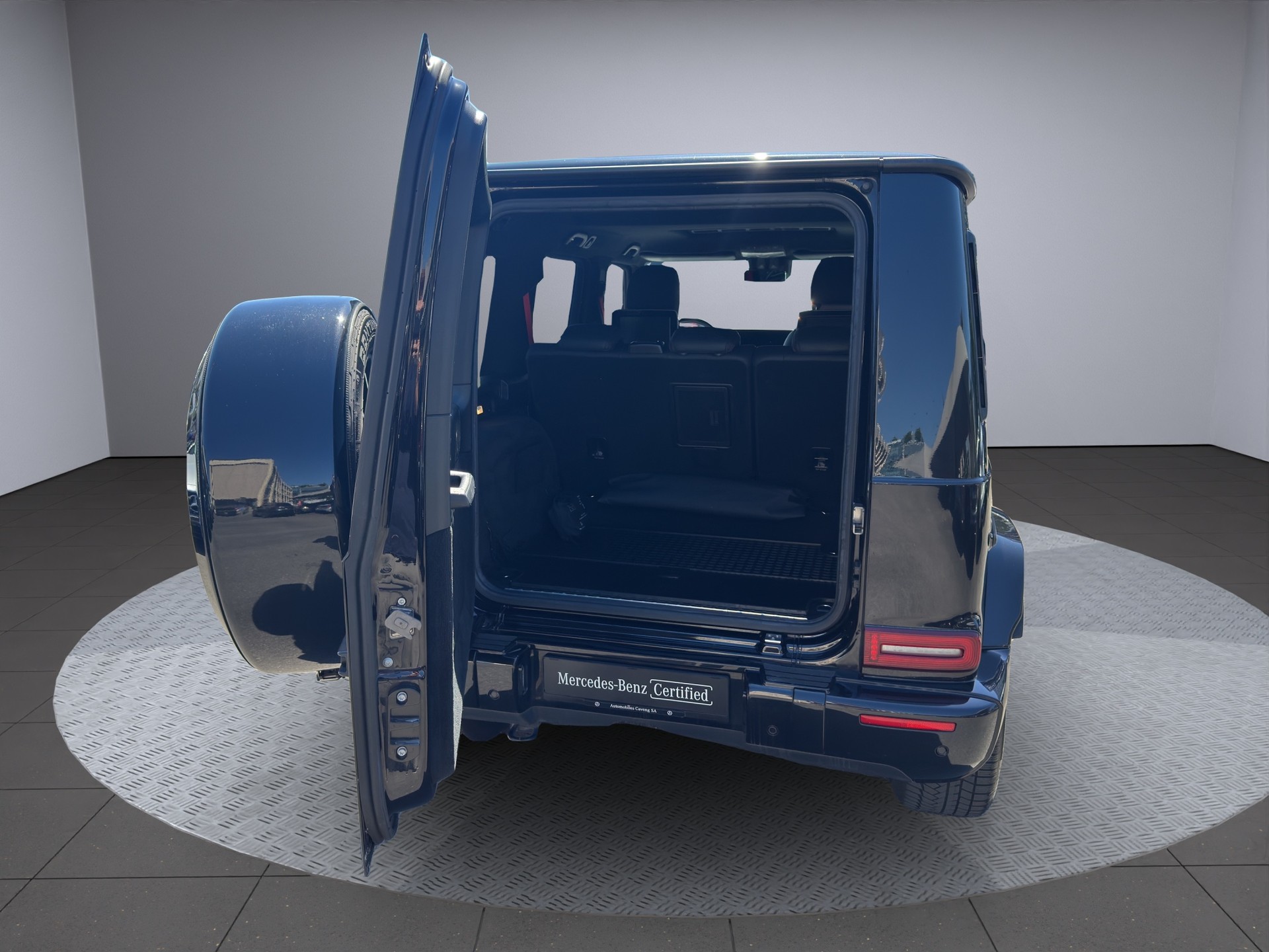 MERCEDES-BENZ G 500 AMG Line 9G-Tronic-image-17