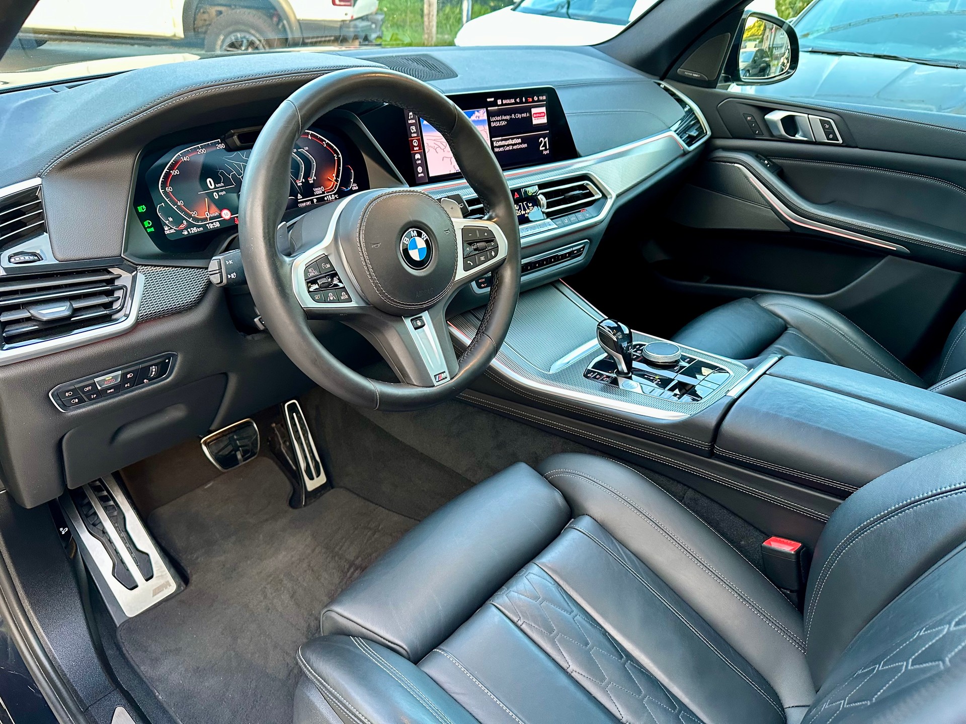 BMW X5 xDrive 48V 40d M Sport Steptronic-image-8