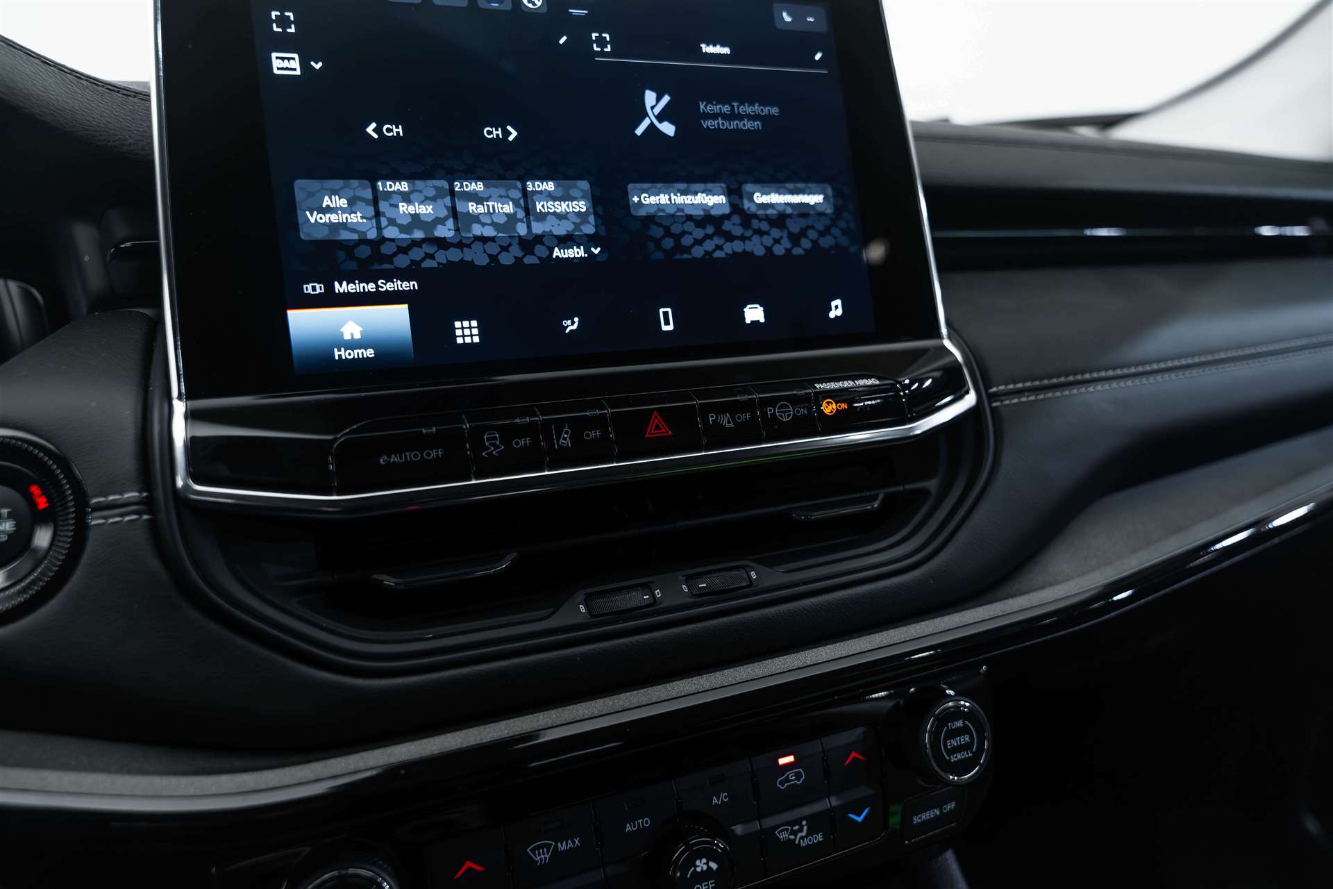 JEEP Compass 1.5 T SUMMIT T4 E-Hybrid FWD-image-23