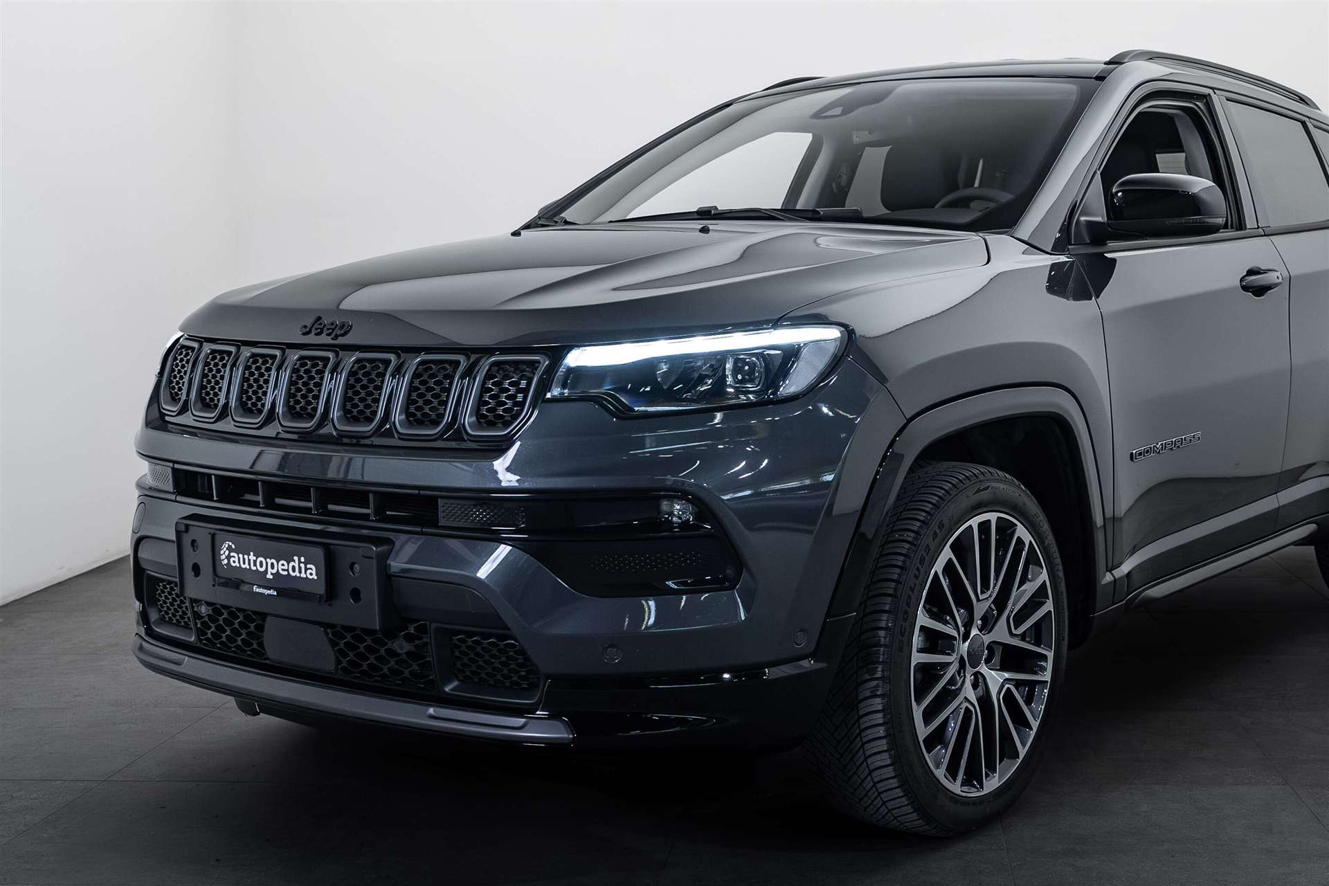 JEEP Compass 1.5 T SUMMIT T4 E-Hybrid FWD-image-1
