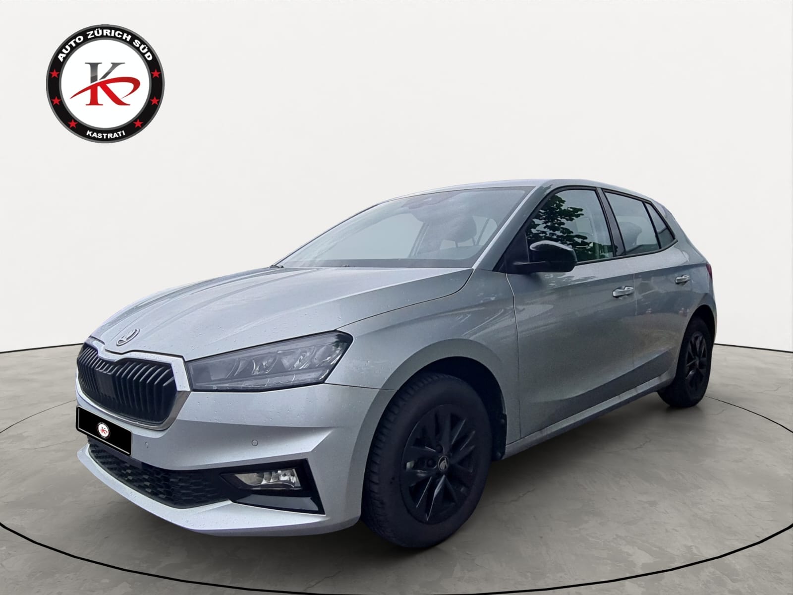 SKODA Fabia 1.0 TSI Young Edition-image-1