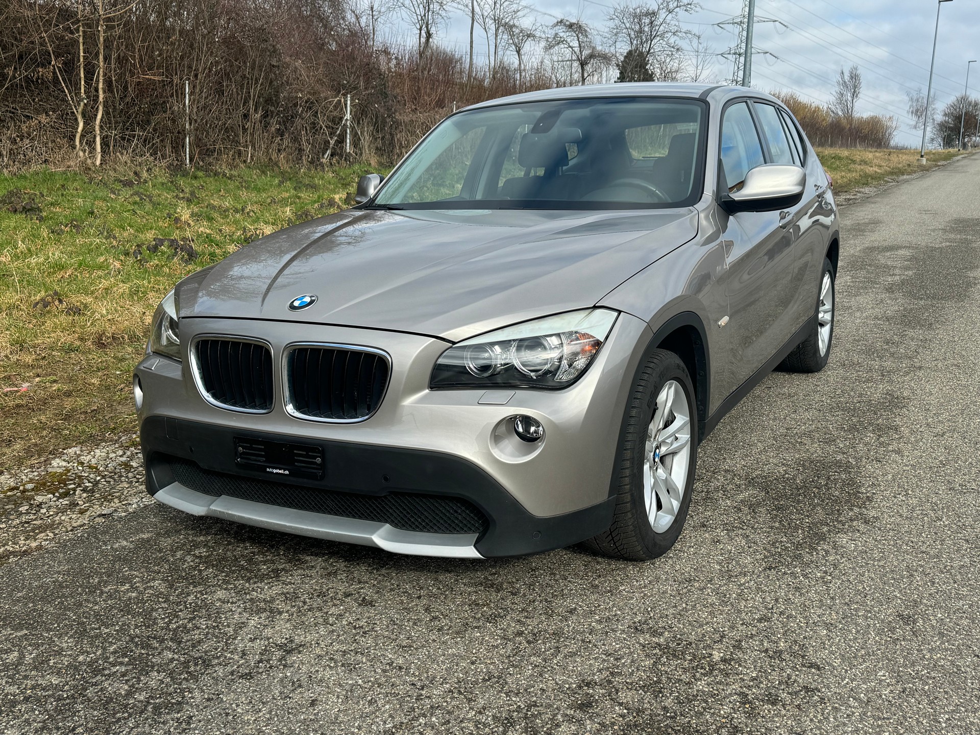 BMW X1 xDrive 20i Steptronic-image-0