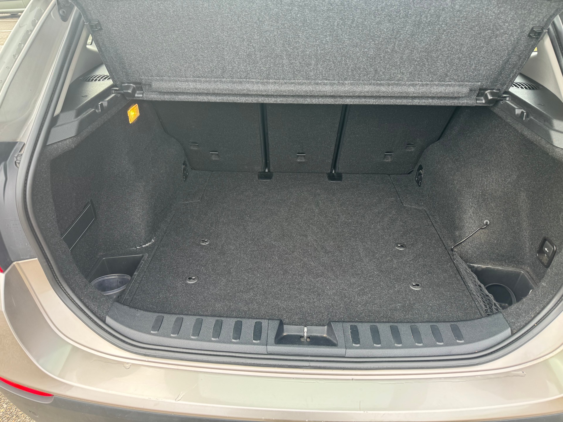 BMW X1 xDrive 20i Steptronic-image-10