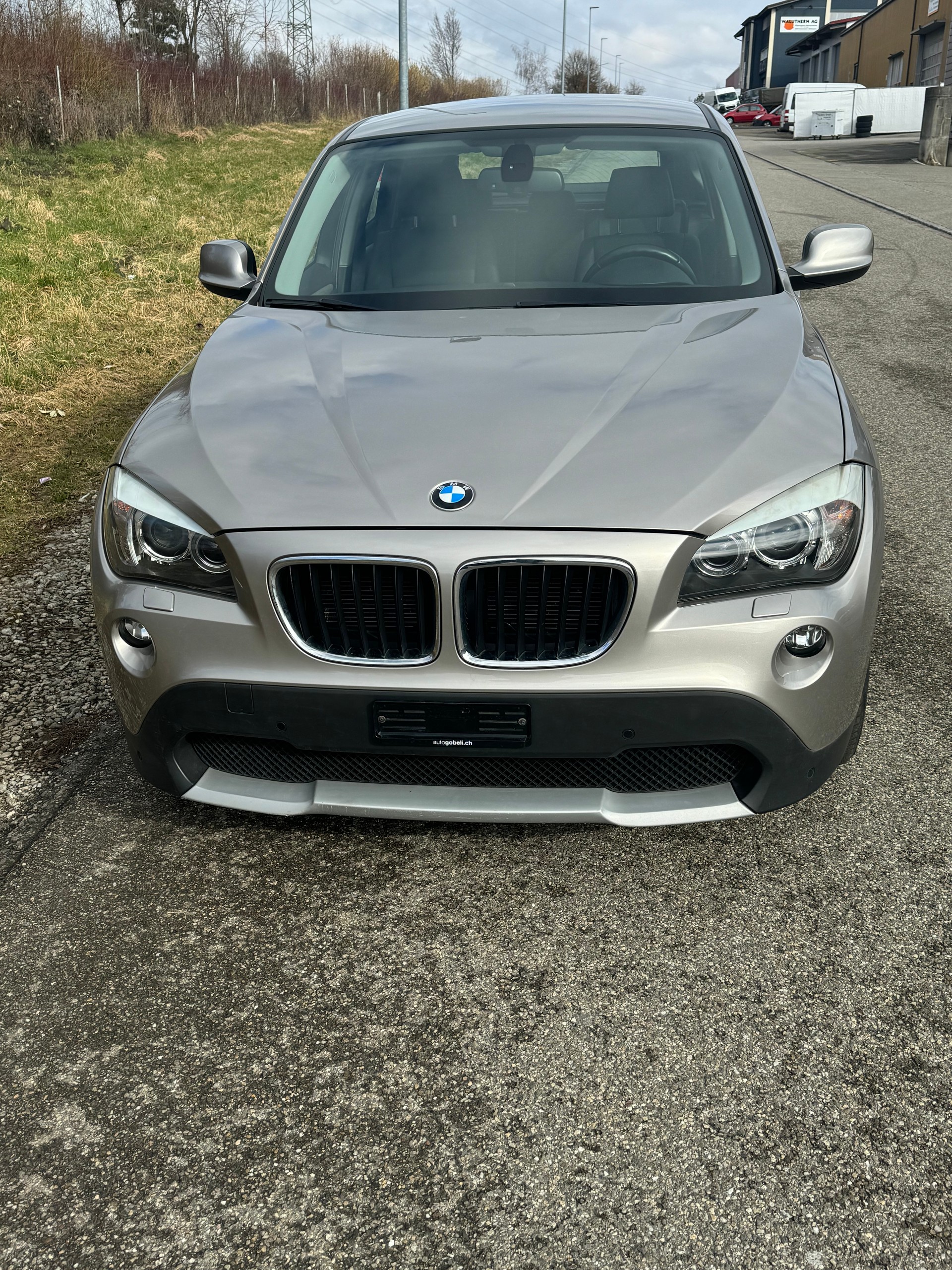 BMW X1 xDrive 20i Steptronic-image-1