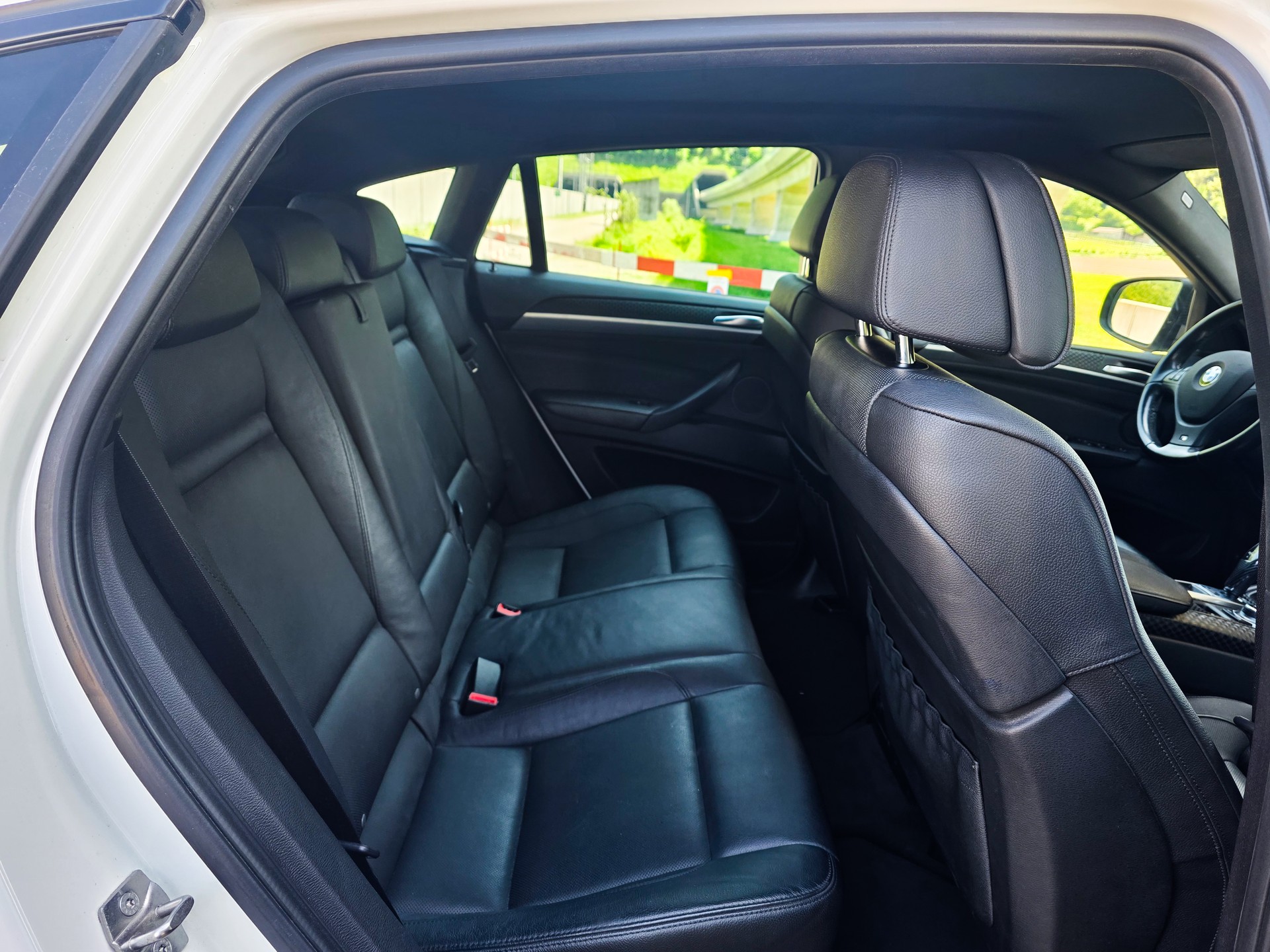 BMW X6 M50d Steptronic-image-10