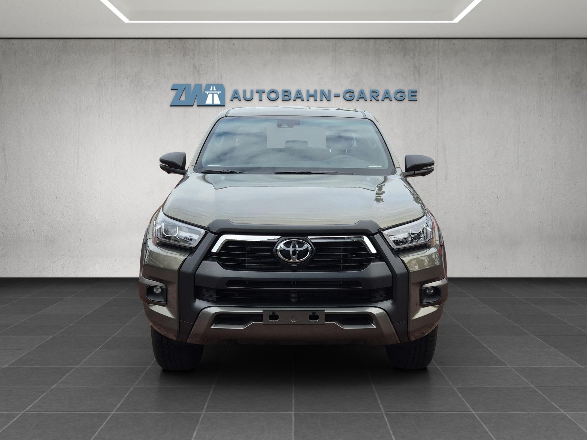 TOYOTA Hilux Double Cab.-Pick-up 2.8 D-4D MHEV 204 Invincible-image-6