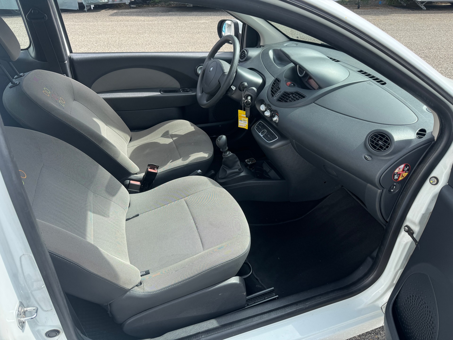 RENAULT Twingo 1.2 16V Expression-image-10