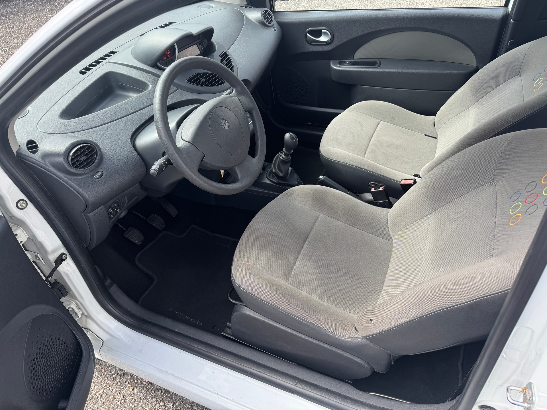 RENAULT Twingo 1.2 16V Expression-image-8