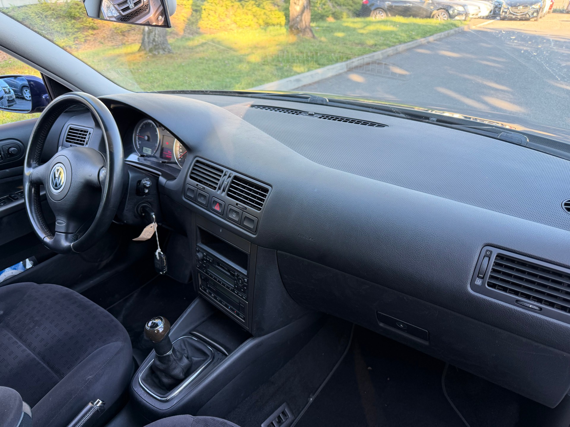 VW Bora Variant 1.9 TDI PD Highline-image-4