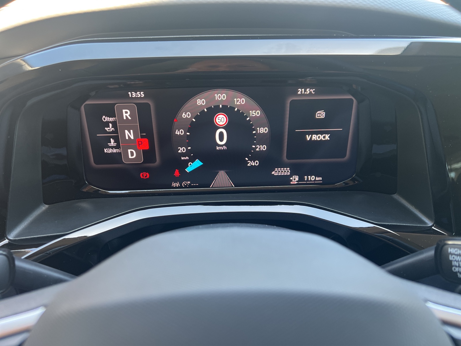 VW Multivan 2.0 TDI Life Edition DSG Lang-image-11
