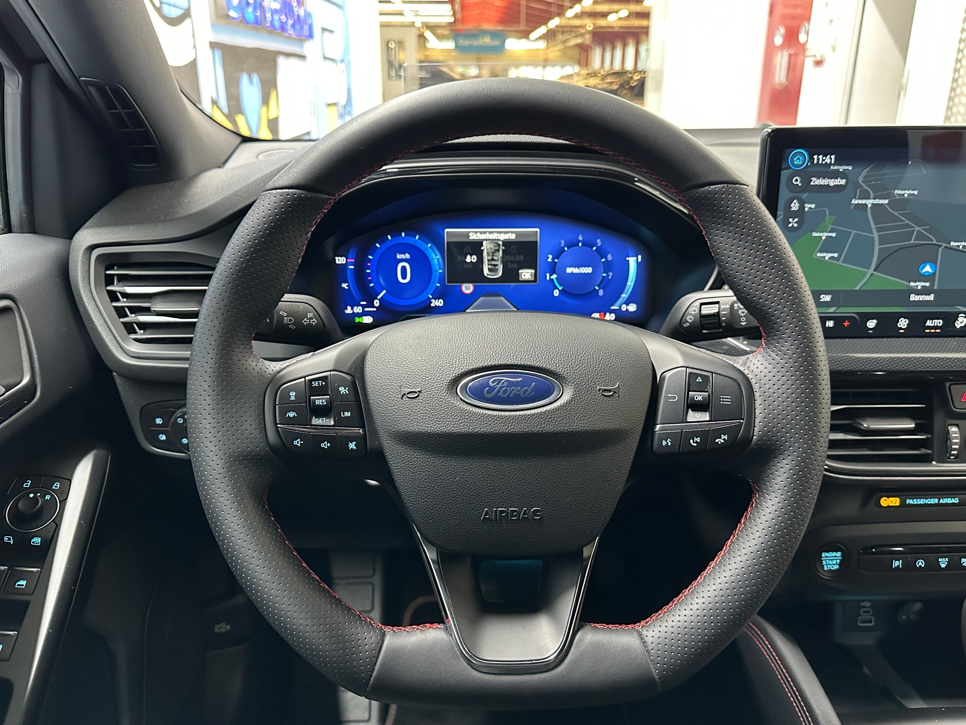 FORD Focus 1.0 MHEV ST-Line X Automat-image-10
