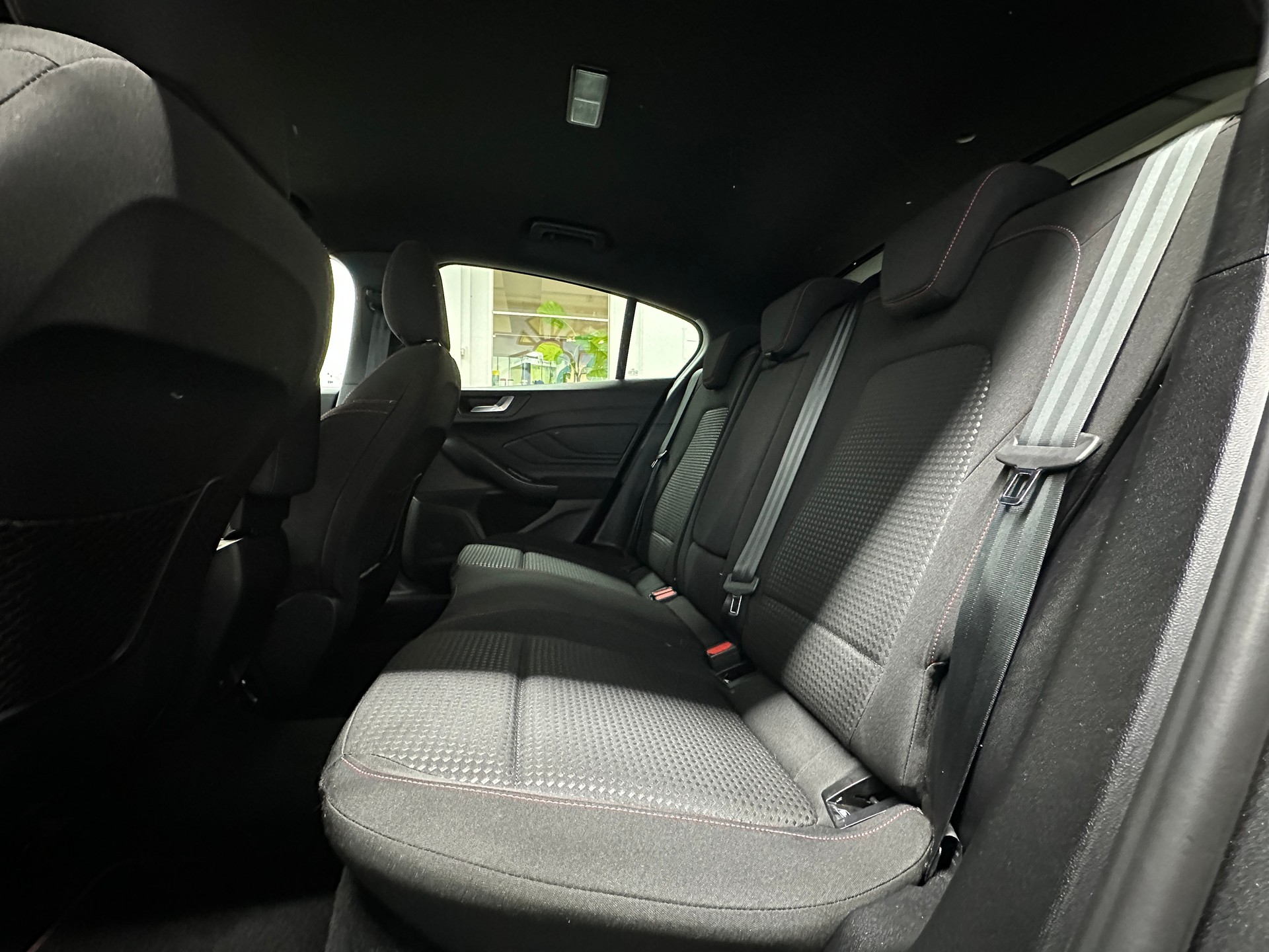 FORD Focus 1.0 MHEV ST-Line X Automat-image-8