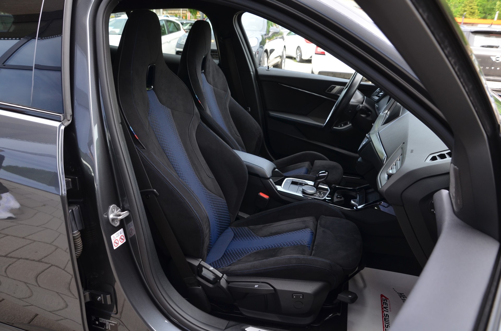 BMW 118i M Sport Steptronic*Frisch ab MFK,1 Jahr oder 20000km Garantie auf Motor und Getriebe*-image-16