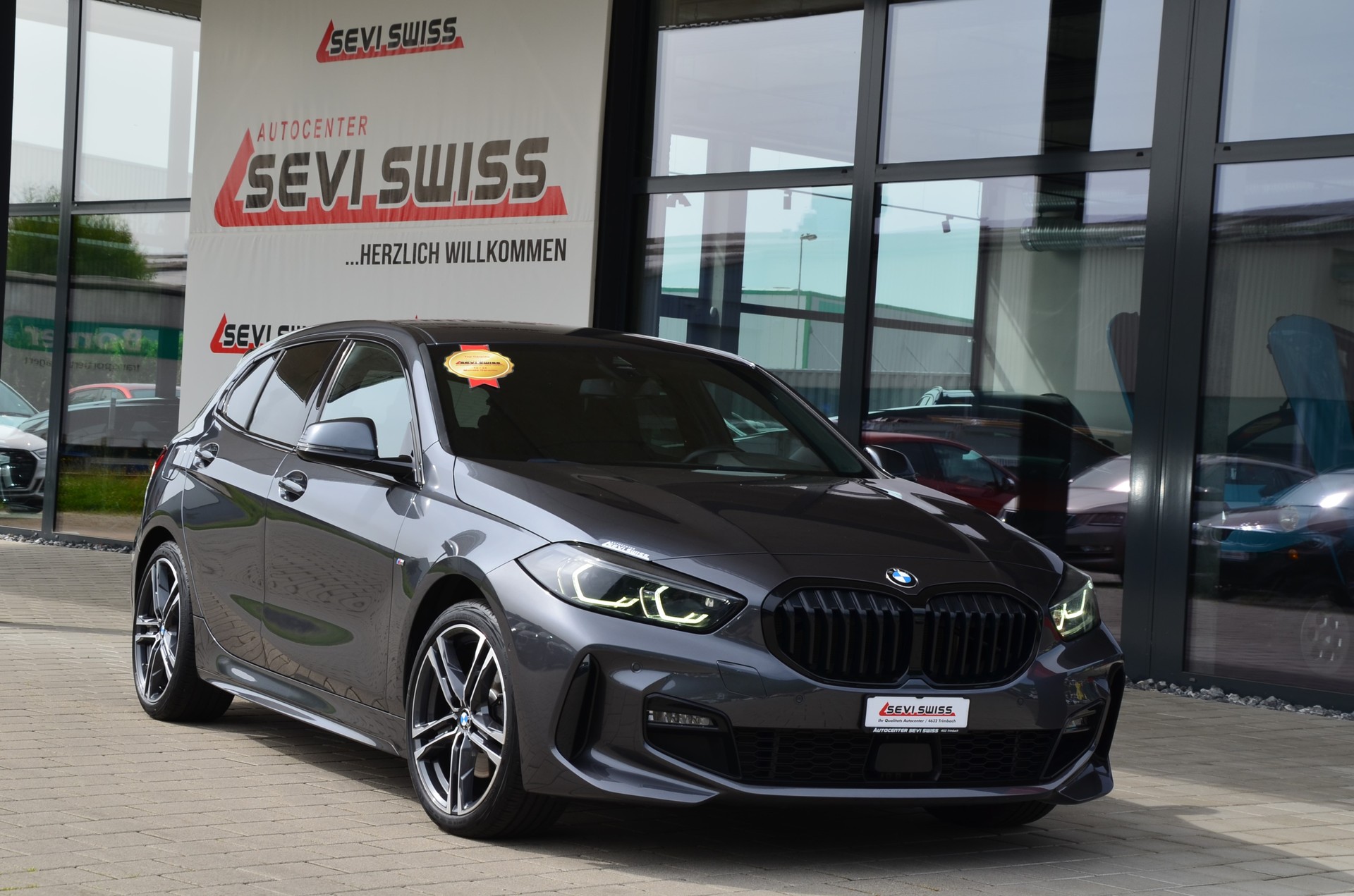 BMW 118i M Sport Steptronic*Frisch ab MFK,1 Jahr oder 20000km Garantie auf Motor und Getriebe*-showroom-element-1