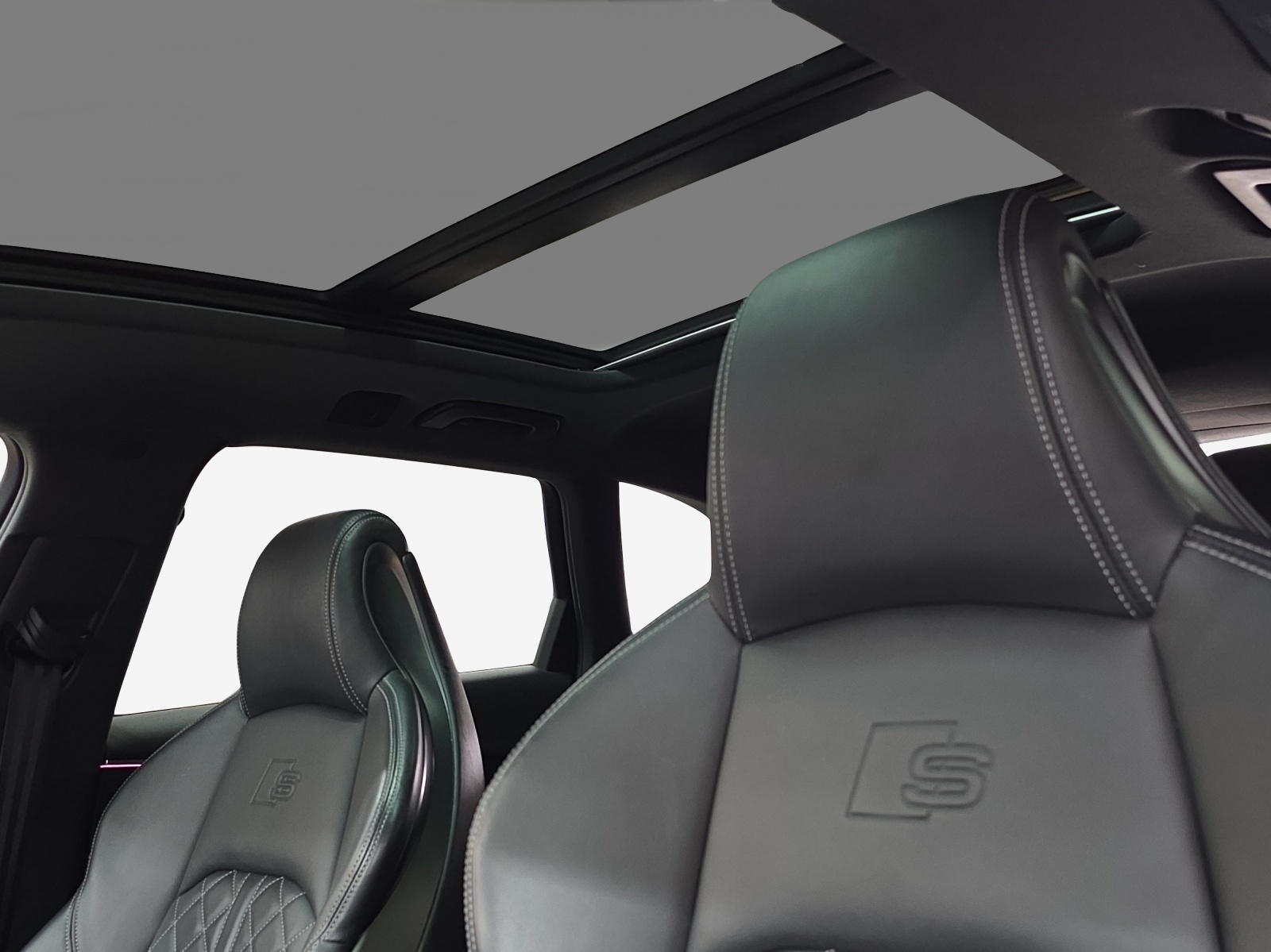 AUDI S4 Avant 3.0 TFSI quattro tiptronic-image-15
