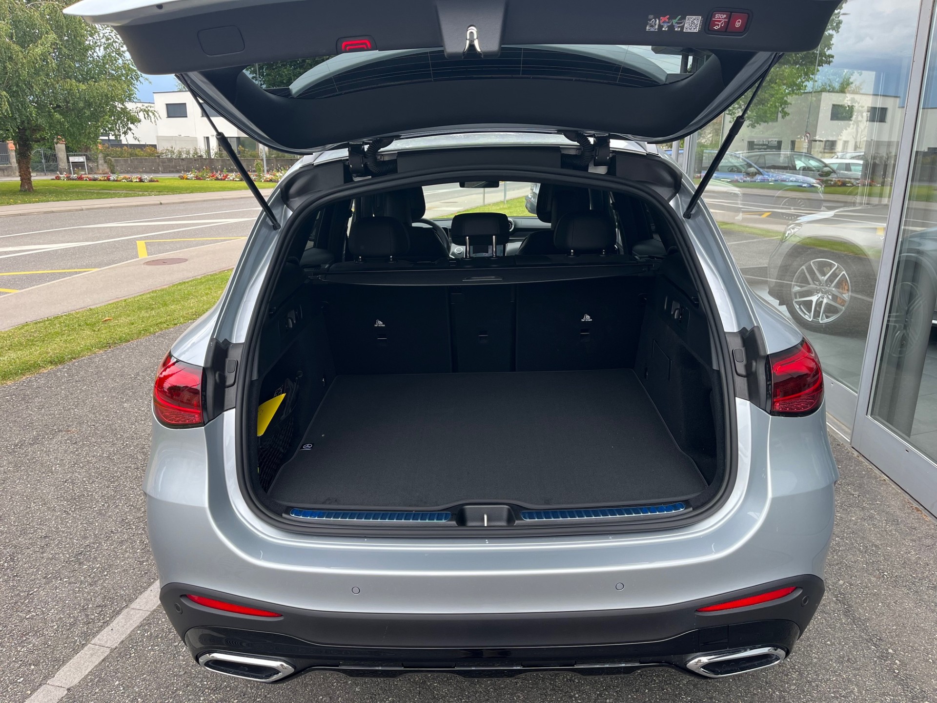MERCEDES-BENZ GLC 220 d 4Matic 9G-Tronic-image-9