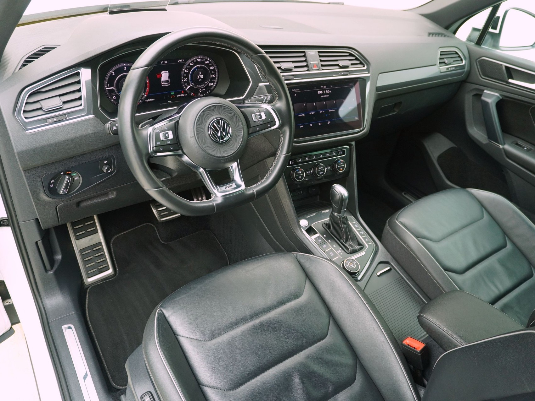 VW Tiguan 2.0 TDI DSG R-Line 4Motion-image-11