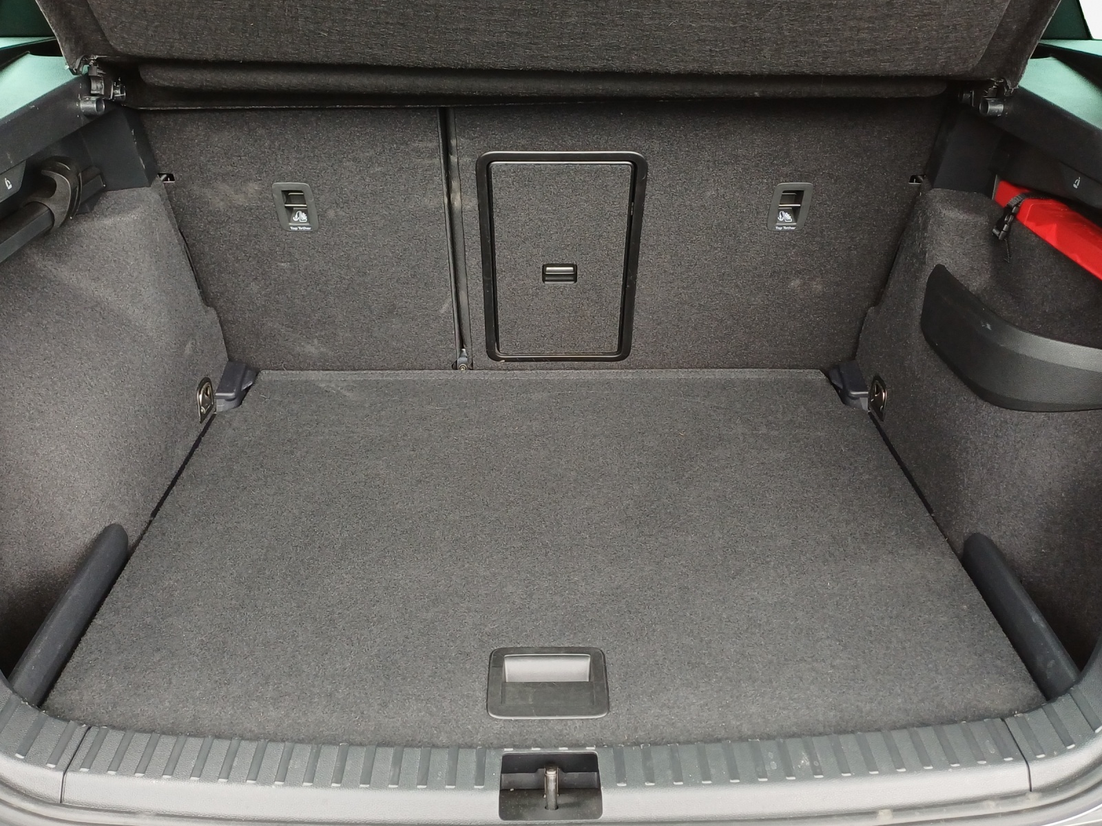SKODA Karoq 2.0 TSI SportLine 4x4 DSG-image-12