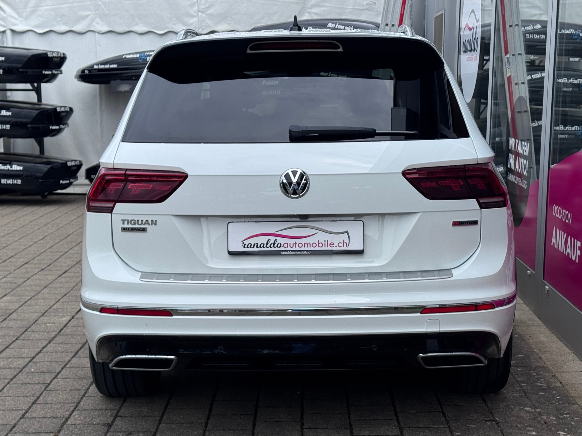 VW Tiguan Allspace 2.0 TDI R_LINE 4x4 DSG+Ledersitze+LED Scheinwerfer+Panorama-Glasdach+Rückfahrkamera+ACC+19"Alu+-image-6