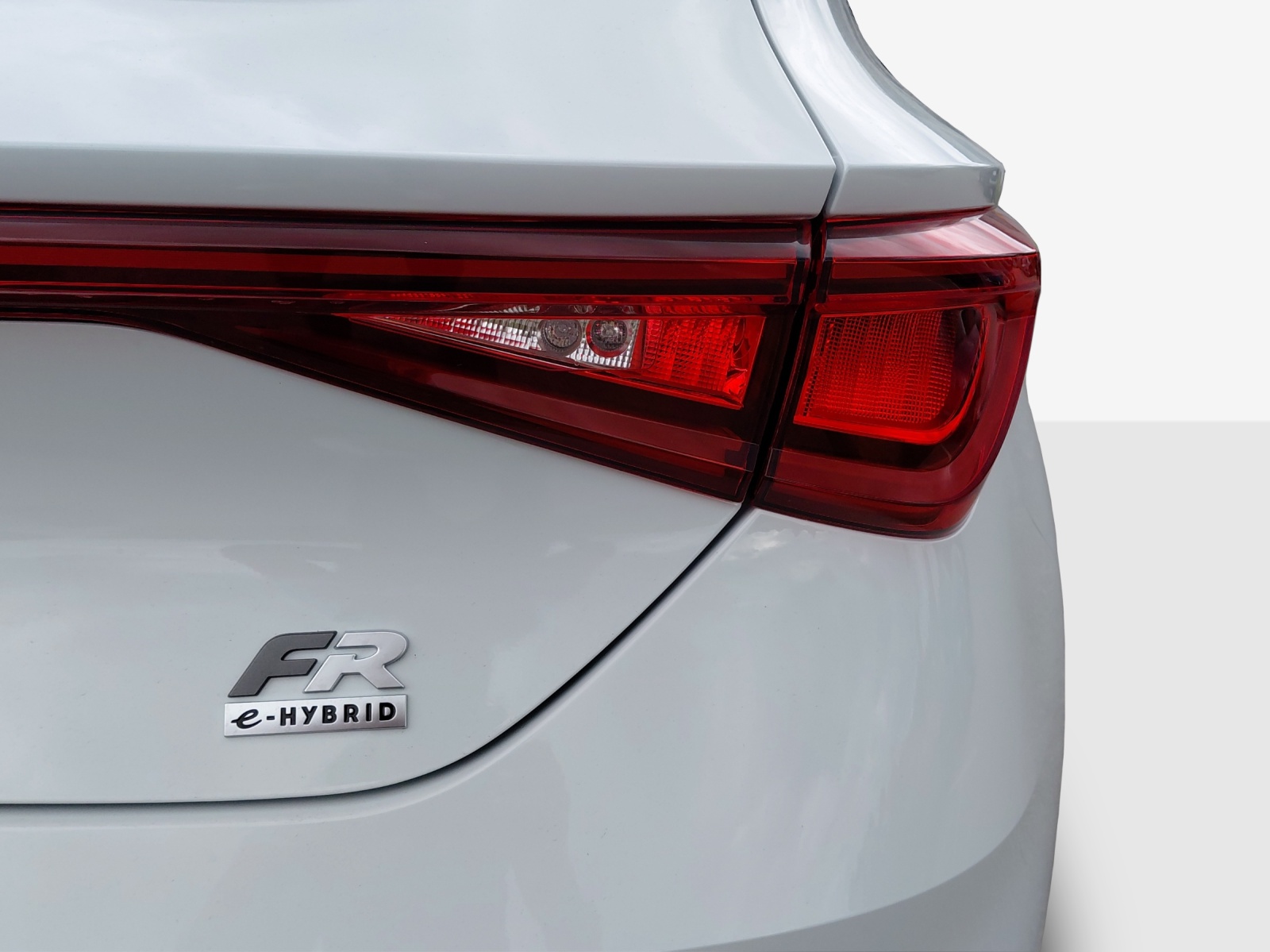 SEAT Leon 1.5 eHybrid pHEV DSG FR-image-15